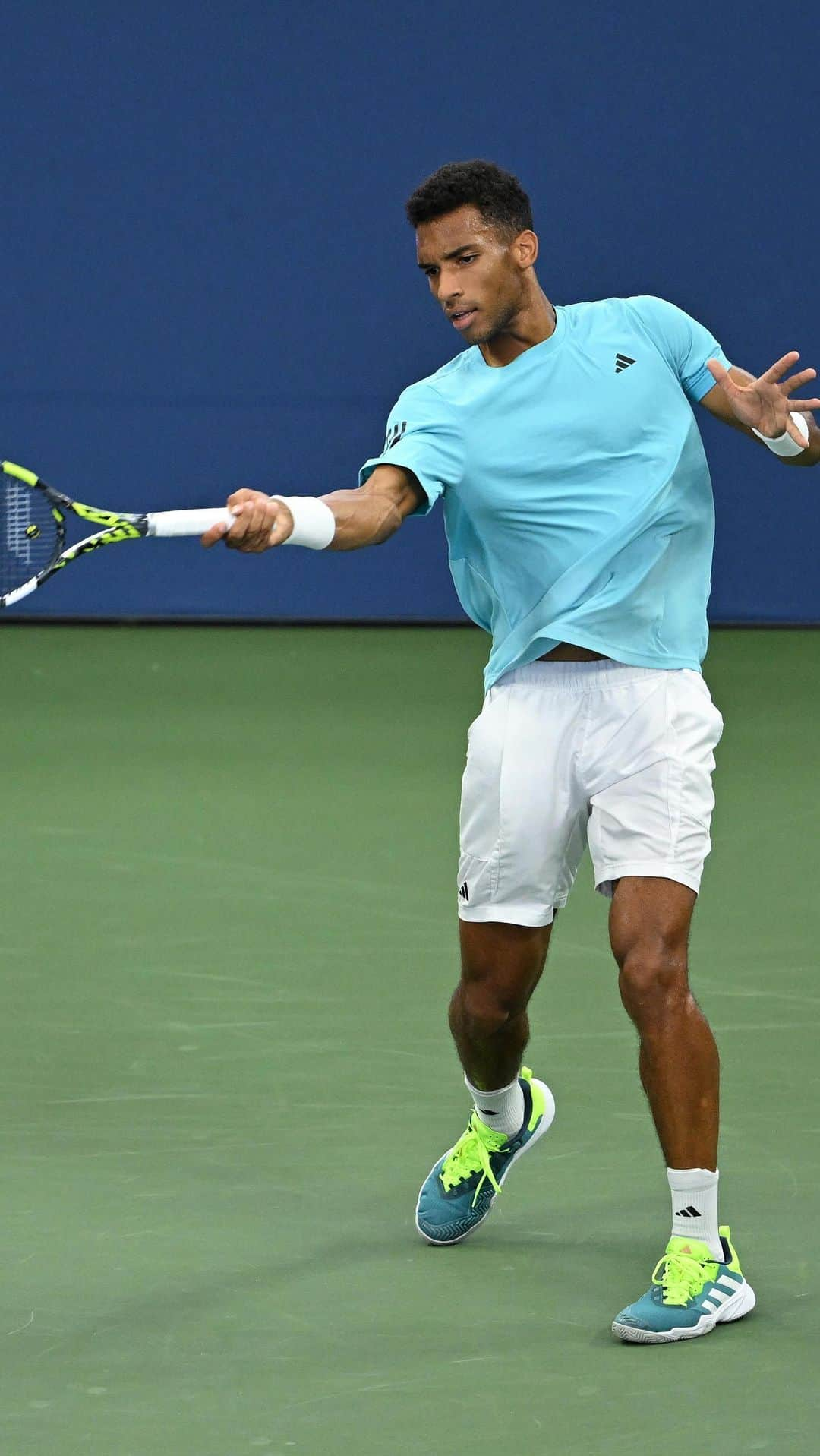 フェリックス・オジェ＝アリアシムのインスタグラム：「It’s @usopen time 🎾🙌🏽」