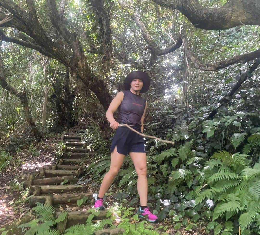 渡辺華奈さんのインスタグラム写真 - (渡辺華奈Instagram)「. 海＆山遊び＆星空編⛰️🌊 たのしかったぁぁぁ！！！ 飛び込み最高〜🥰 .  #夏休み #神津島 #赤崎遊歩道　 #飛び込み　 #シュノーケリング #山 #秩父山 #展望台 #星空 #柔道教室 #柔道 #海 #mma #MMAfighter #筋肉女子」8月27日 0時42分 - kana_0821