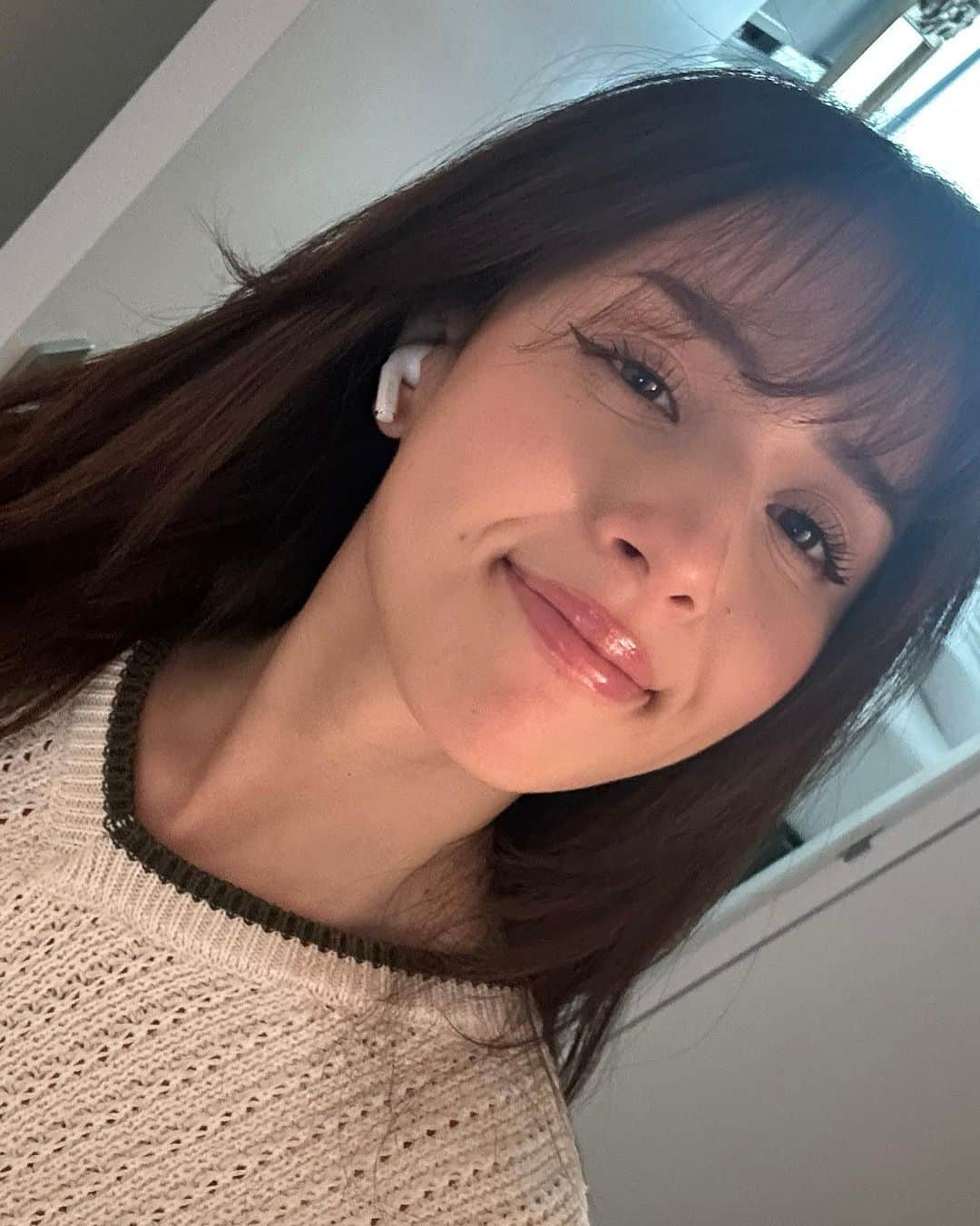 Pokimaneさんのインスタグラム写真 - (PokimaneInstagram)「committed to the bangs :)」8月27日 0時47分 - pokimanelol