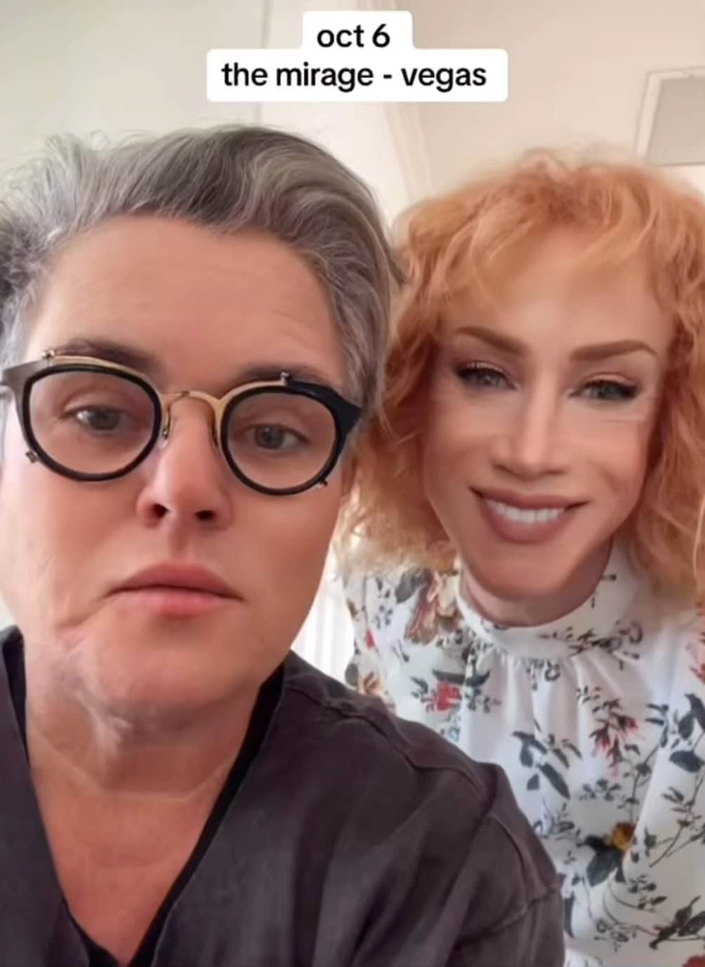 キャシー・グリフィンのインスタグラム：「Listen to @rosie ‘s podcast “ONWARD” and come see me Friday, October 6 in #LasVegas at @themiragelv Get tix in bio!  #Vegas #StandupComedy #Standup #Funny #Laugh #Women」