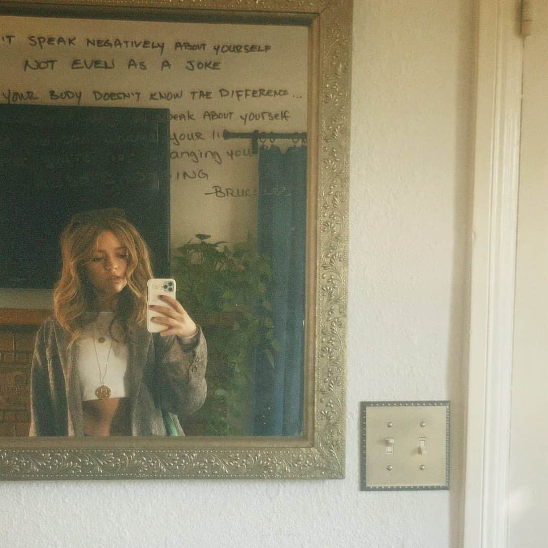 ジェイド・ペティージョンのインスタグラム：「Oh hey there」