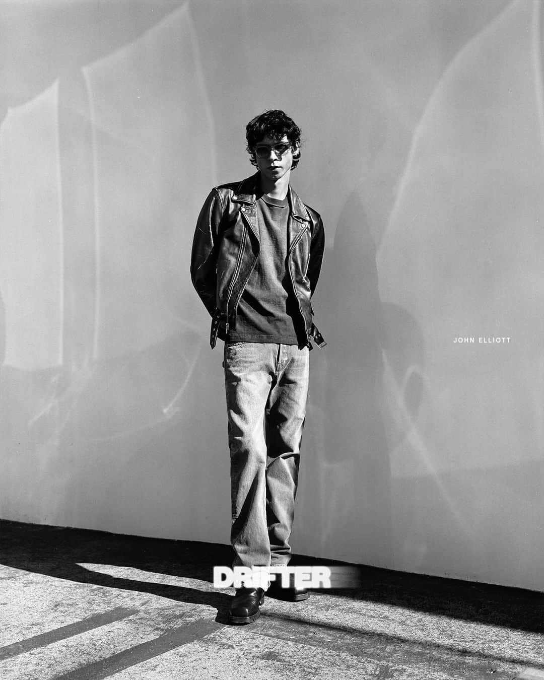 ジョン エリオットのインスタグラム：「Drifter Leather. Sunday, 8.27.」