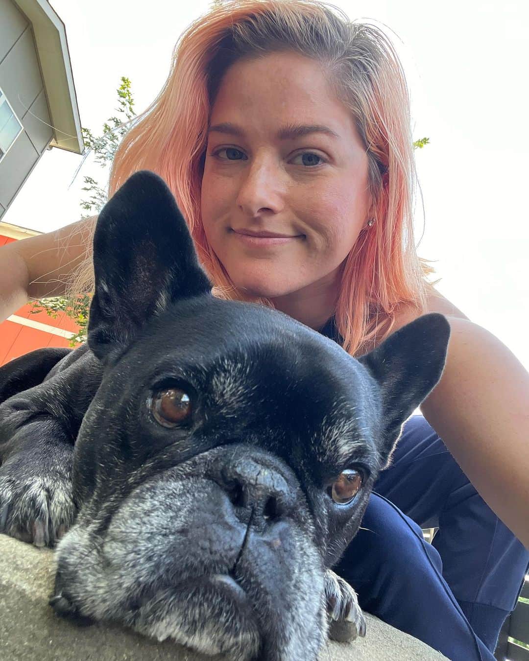 キャサディー・ポープのインスタグラム：「#nationaldogday is every day 🥰」