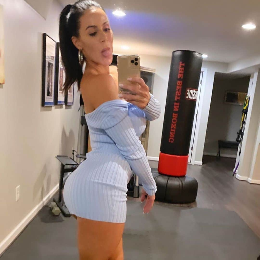 Kendra Lustさんのインスタグラム写真 - (Kendra LustInstagram)「#SelfieGameStrong #swipeleft #saturdayvibes」8月27日 2時23分 - kendralust