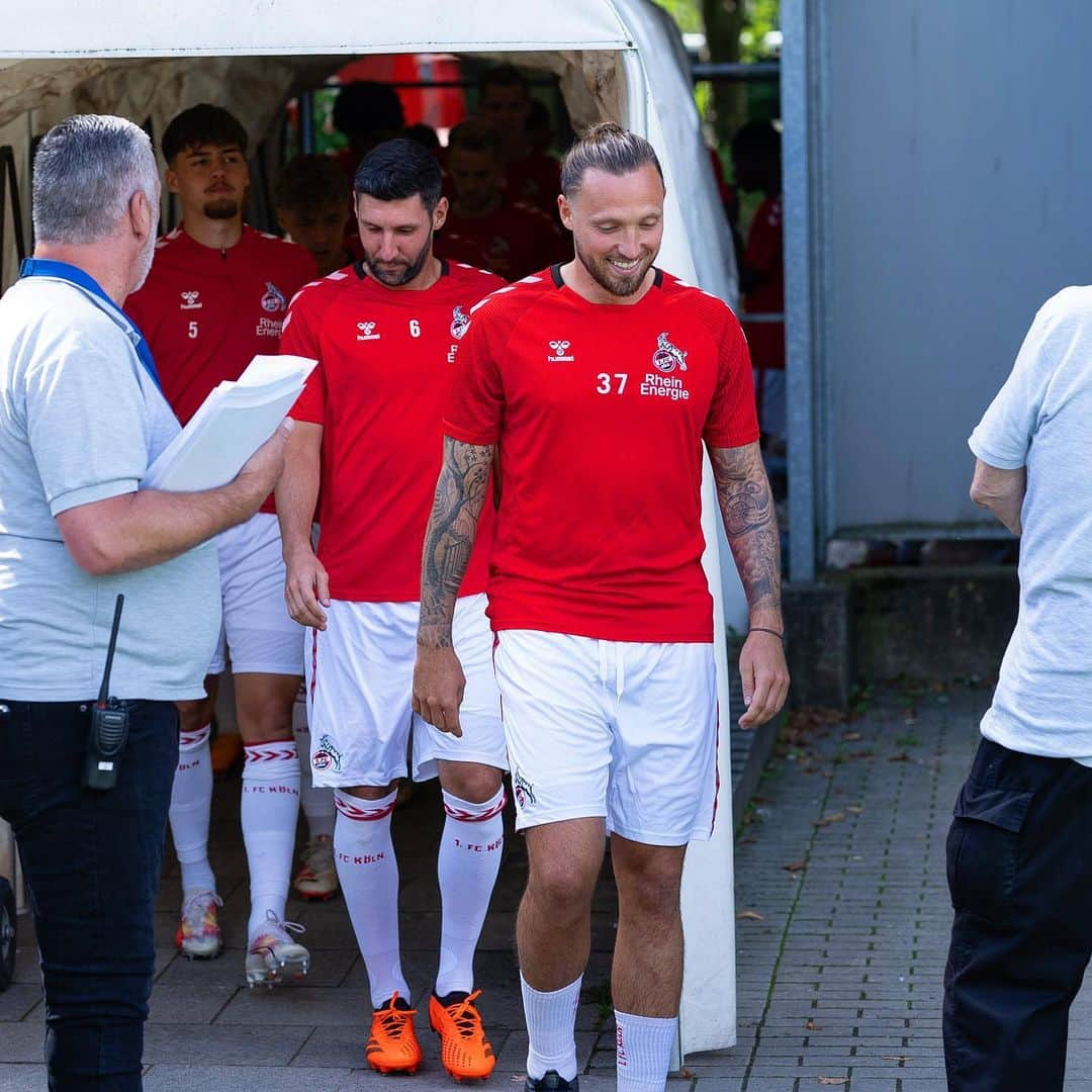 マルコ・ヘーガーのインスタグラム：「4. Spiel in Folge ungeschlagen 🔴⚪️  @fckoeln_jungboecke   #fc #köln #effzeh #u #21 #team #together #home #love #blessed #positivevibes #mh37 #thankful #fun」