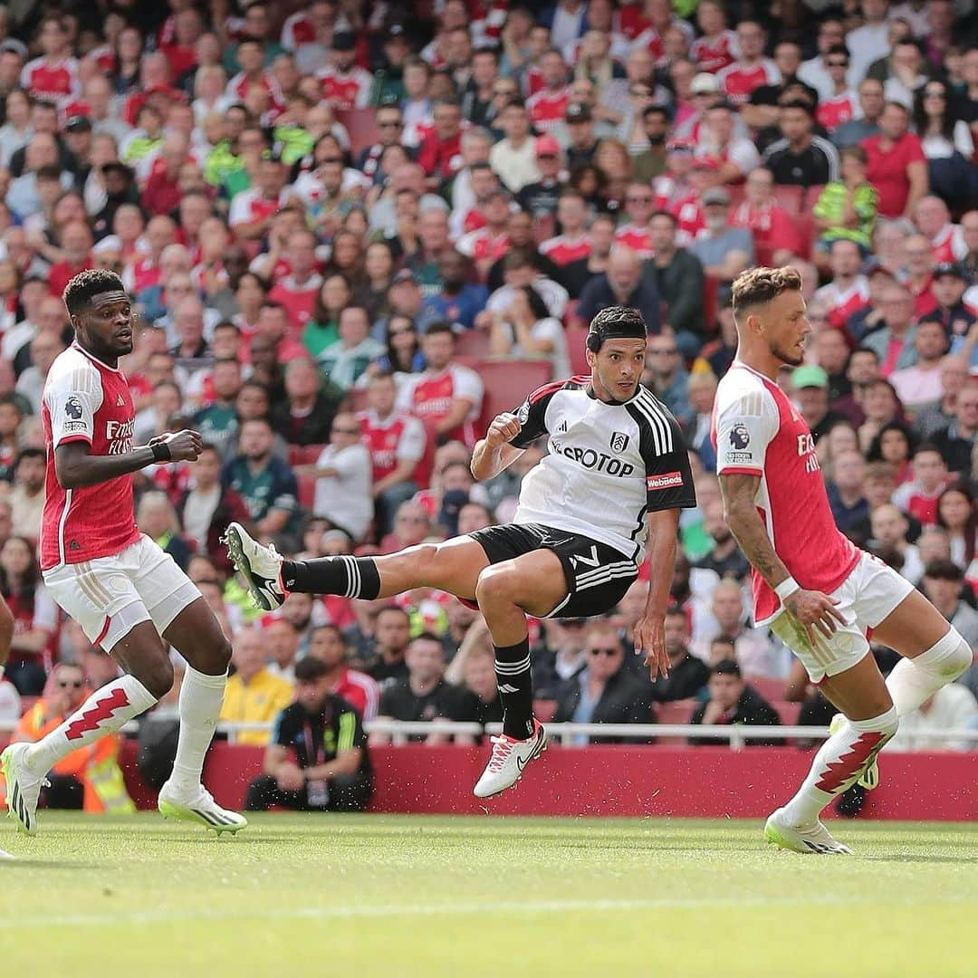 ラウール・ヒメネスさんのインスタグラム写真 - (ラウール・ヒメネスInstagram)「Great team spirit and a big effort from everyone. @fulhamfc」8月27日 3時12分 - raulalonsojimenez9