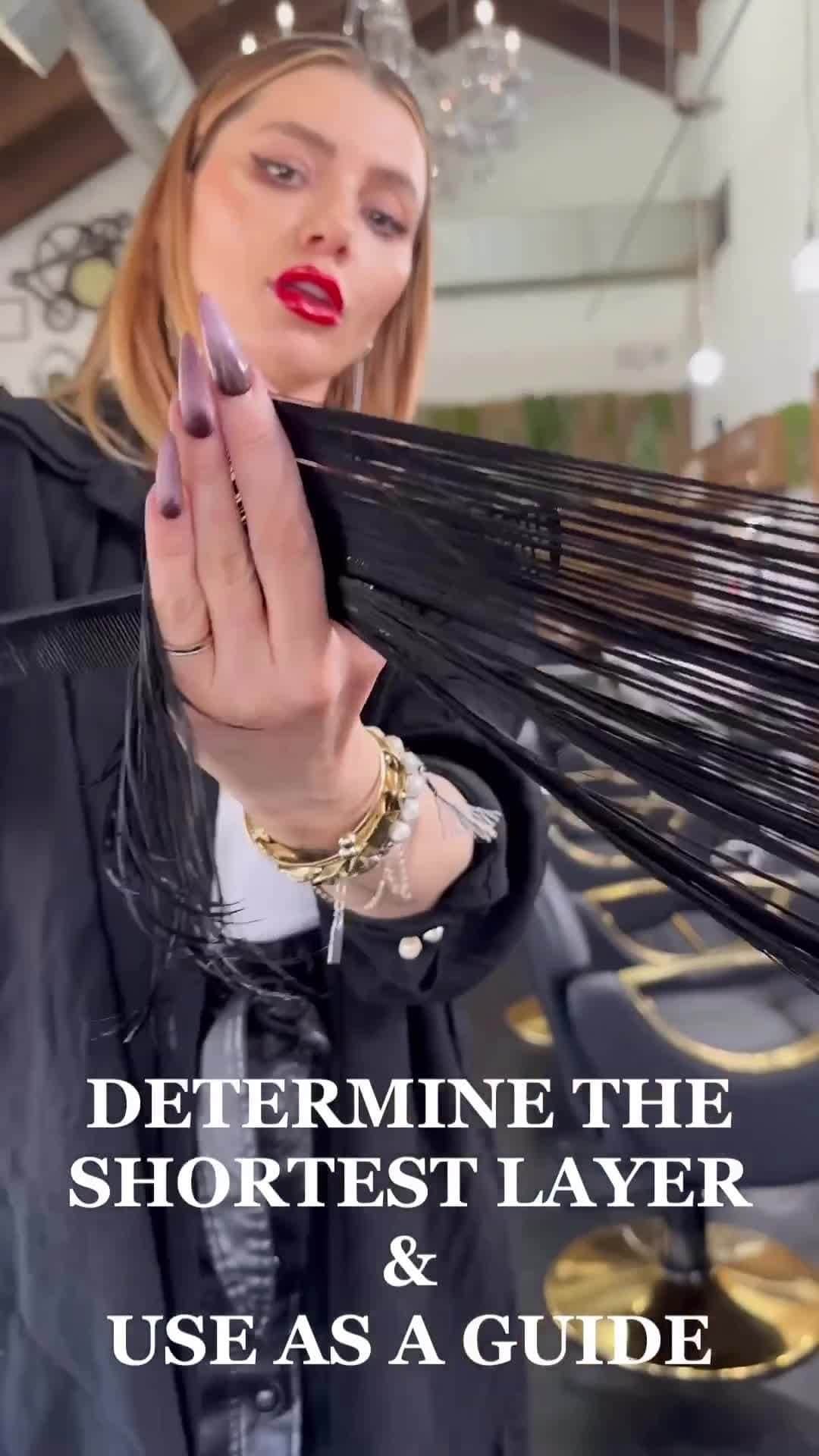 Sam Villaさんのインスタグラム動画 - (Sam VillaInstagram)「⁠Haircutting step-by-step ...
