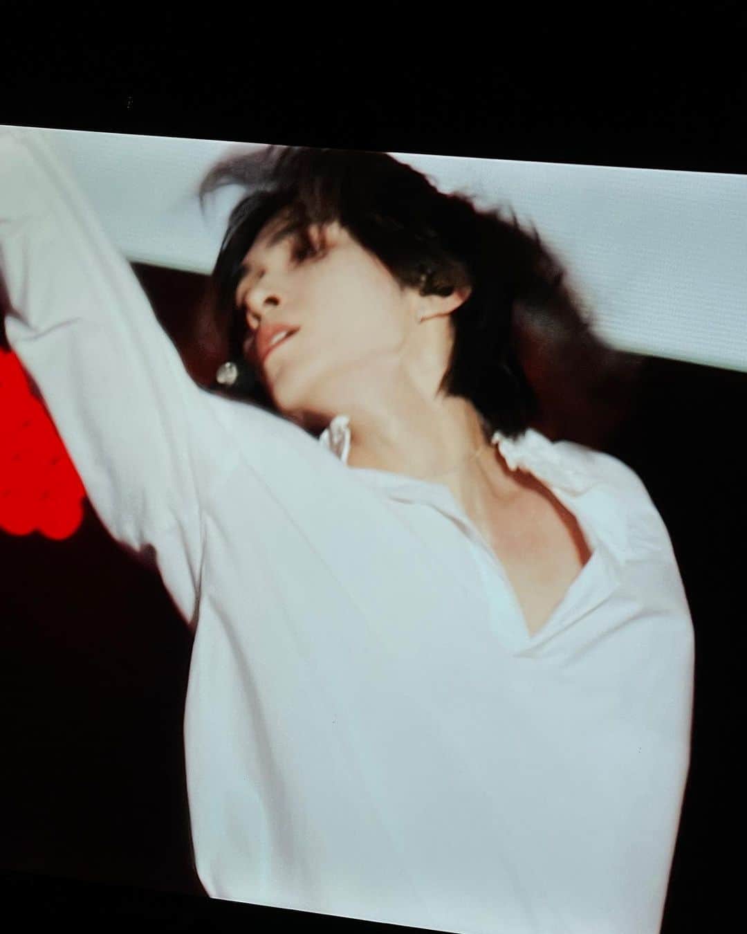ヘンドリー（HENDERY）のインスタグラム：「to the world 💚」