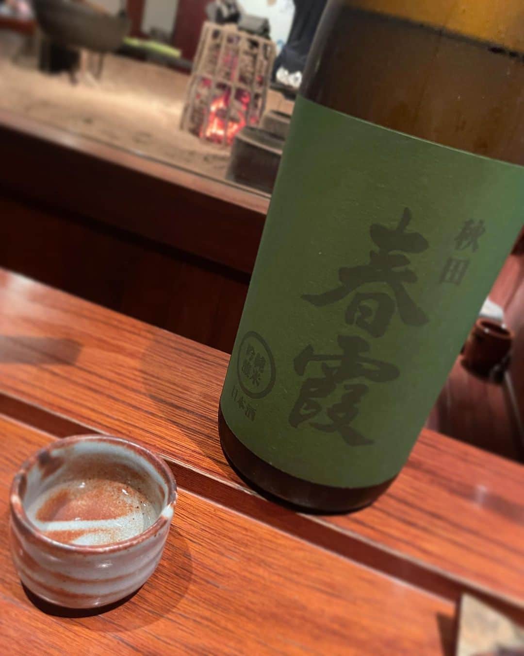 のインスタグラム：「地元の美味しいものを頂ける喜び😌 秋田グルメ、地酒、楽しみました🍶  #秋田 #秋田公演 #日本酒」