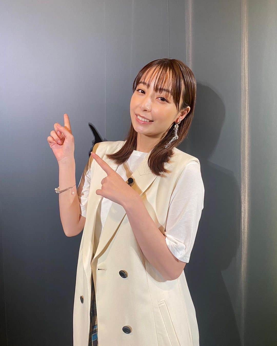 のインスタグラム：「現在配信中の テレ朝動画『Musée du ももクロ』 今、注目のアーティストを紹介する企画「ももクロetアーティスト」をお届け！ に、 宇垣さんが出演しております🍑✨  是非、ご覧ください🎨」
