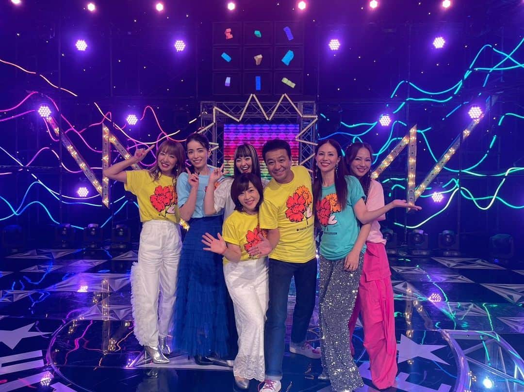 松本明子のインスタグラム：「24時間テレビ「THE夜もヒッパレ」ご視聴ありがとうございました！懐かしメンバー集合です！  −−−−−−−−−− 書籍「この道40年あるもので工夫する松本流ケチ道生活」7月13日より発売！  https://onl.sc/vgujyAu  書籍「実家じまい終わらせました！」発売中！  https://onl.bz/wHSHfyM  −−−−−−−−−− バンライフレンタカー東京杉並店 オーナー・松本明子による ソロキャンパー、ペアキャンパー向けの 軽キャンピングレンタカーショップサービス開始！  ◆オフィスアムズ公式ホームページ https://officeams.com/  ↑ご予約はこちらから！  ◆オフィスアムズYouTube https://www.youtube.com/channel/UCy59cYUCIP9azdF2MKRnyXw  ◆オフィスアムズLINE公式アカウント https://lin.ee/DAMMkYA  ◆オフィスアムズTwitter公式アカウント https://twitter.com/OfficeAms?s=09」