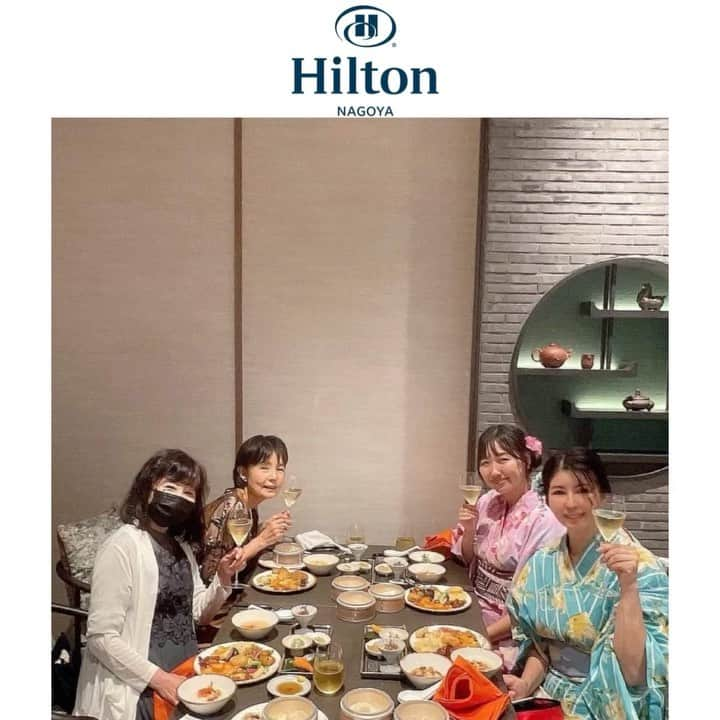 黒帯さんのインスタグラム：「ヒルトン名古屋 Hilton Nagoyaにいます — 【名古屋】ヒルトン名古屋 中国料理「王朝」 モダンチャイニーズ空間に♡リニューアルオープン ヒルトン名古屋は、3階 中国料理「王朝」を全面改装され、リニューアルオープンされました。  店内は、上海ブリック（上海アンティークレンガ）のもつ黒色の硬質さと、地元で有名な常滑焼などの陶器や焼き物「Pottery」をテーマに、あたたかみのある赤褐色の色合いが特徴的な、モダンチャイニーズな内装に統一されています。  本格中国料理のランチビュッフェ ランチは、人気の温製料理や、王朝特製ダックロールなどの前菜やデザートのプリフィックスプレートとともに20種類以上の本格中国料理をお好きなだけお楽しみいただける、ビュッフェスタイルとなっています。  中国料理の醍醐味である温かいお料理にフォーカスし、「エビのチリソース」や「四川麻婆豆腐」などの定番メニューに加えて、ニューヨーク発アメリカンチャイニーズメニューとして親しまれている「オレンジチキン」や地元の調味料を使った「内堀醸造臨醐山黒酢酢豚」、ヒルトン全体で力を入れている取り組みの一つ＜アニマルウェルフェア＞の観点から積極的に使用割合を増やしている平飼い卵を使った「平飼い有精卵のかに玉」などを加えた温製料理が勢ぞろいです。 王朝特製ダックロールなどの前菜やデザートはプリフィックスプレートでご用意いたします。  ディナーは、中国料理「王朝」の魅力を少量多皿で存分にご堪能いただける「更上一層楼（さらにろうのいっそうをのぼる）」をシグネチャーコースとしてご提供されます。  お料理を深く味わうことができるおすすめの中国酒やワインのペアリングも月替わりでご用意。  和洋のエッセンスを取り入れ、地元食材や調味料、本来中国料理ではあまり使用することのないような食材も積極的に使い、新生「王朝」でしか味わえないオリジナルの中国料理、モダンチャイニーズをご提供いただけます。 ご家族やご友人と楽しむプライベートなシーンでのご利用も、接待や会食といったオフィシャルなシーンでのご利用も、あらゆる場面に対応する「オケージョンダイニング」としてお使いいただけます。  中国料理「王朝」 会場：　ヒルトン名古屋3階　中国料理「王朝」 時間：　【ランチ】平日11:30～14:30（L.O 14:00）／土・日・祝　11:00～15:00（L.O 14:30） 　　　　【ディナー】17:30～21:00（L.O 20:30） ※コース料理は、ランチ L.O 13:00／ディナー L.O 19:30 メニュー・料金： ＜ランチビュッフェ＞ 平日：大人6,000円／子供（6～12 歳）3,000 円 土日祝：大人7,000円／子供（6～12 歳）4,000 円 ※ 0～5 歳は無料 ※平日90分制、土日祝5部制（11：00、11：30、12：00、13：00、13：30開始）の90分制 ＜ランチコース料理＞　お一人様8,000円 ＜ディナーコース料理＞　お一人様11,000円、18,000円 ＜シグネチャーコース「更上一層楼」＞　お一人様 15,000円　 ※税金・サービス料含む 詳細・ご予約：　https://nagoya.hiltonjapan.co.jp/restaurants/ouchou TEL：　052-212-1151（レストラン予約）#ヒルトン名古屋 #hiltonnagoya #中国料理王朝 #リニューアルオープン #モダンチャイニーズ #名古屋ホテル #伏見ホテル #中国料理 #王朝」