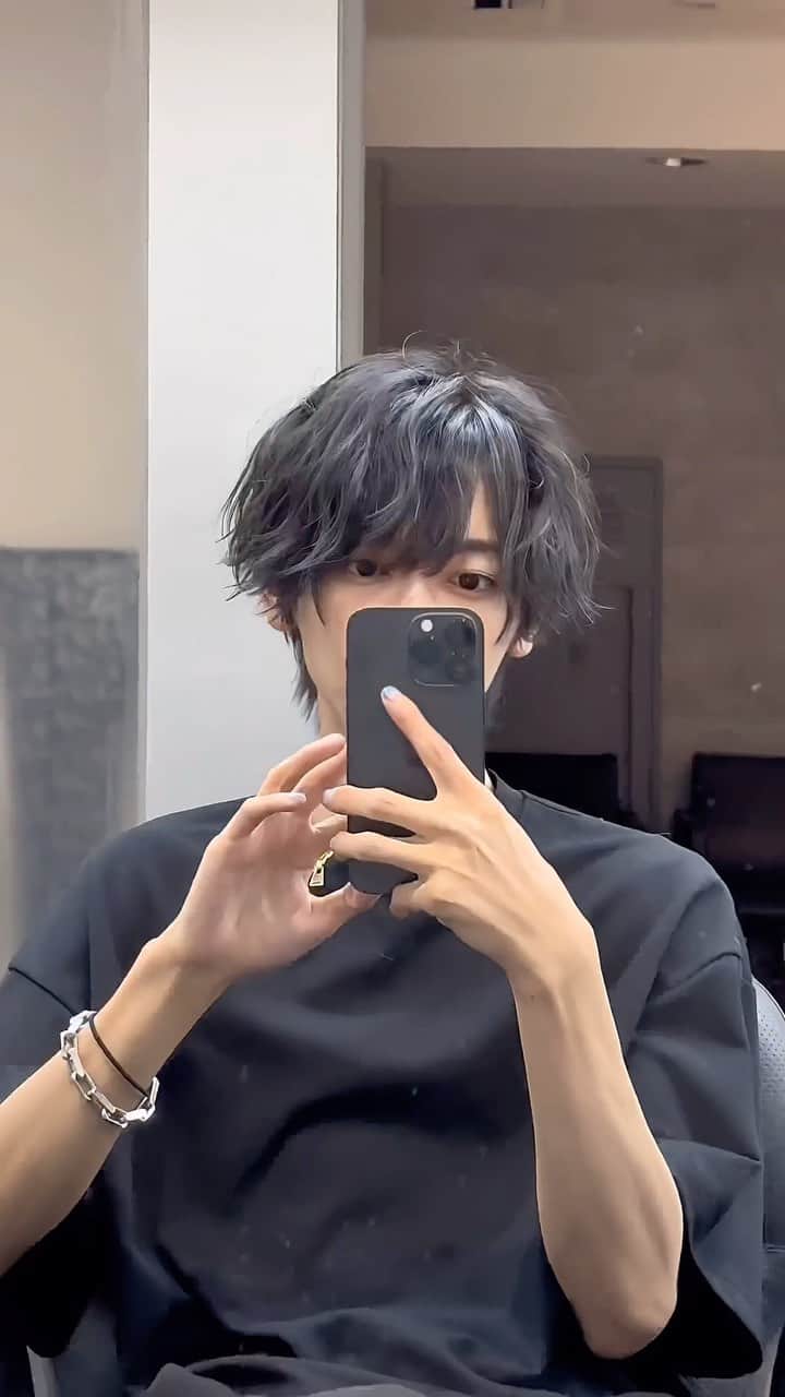 浩平のインスタグラム：「😋✂︎🖤」