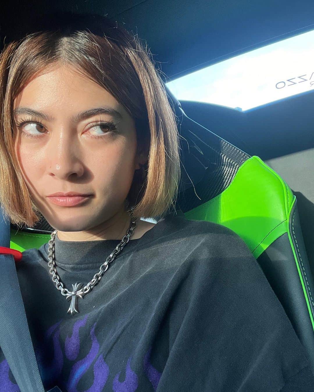 マギー・ラースリー・バーレンシエガーのインスタグラム：「😏🧑🏻‍🎤🧚🏻」