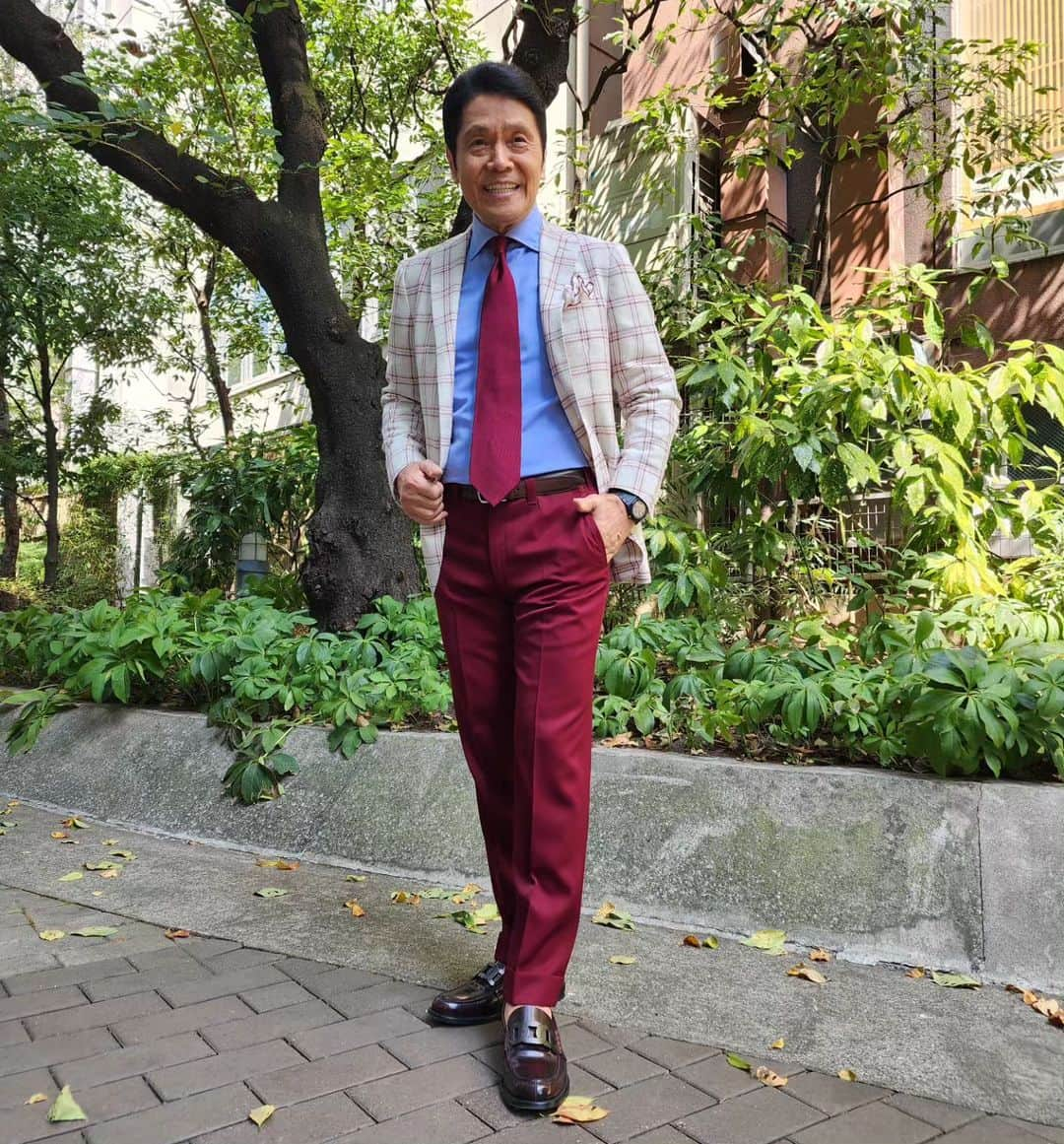 峰竜太さんのインスタグラム写真 - (峰竜太Instagram)「#アッコにおまかせ #jacket #tagliatore #shirt #doihokosho #tie #marinella #shoes #tod's」8月27日 11時41分 - mineryuta