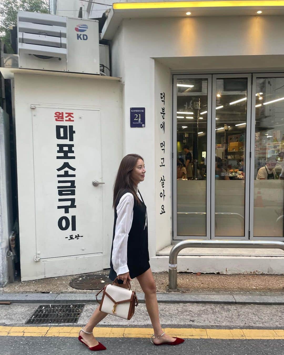 ソン・ダムビのインスタグラム：「어제도 먹고 가요 너무 즐거웠어❤️🤞🏻」