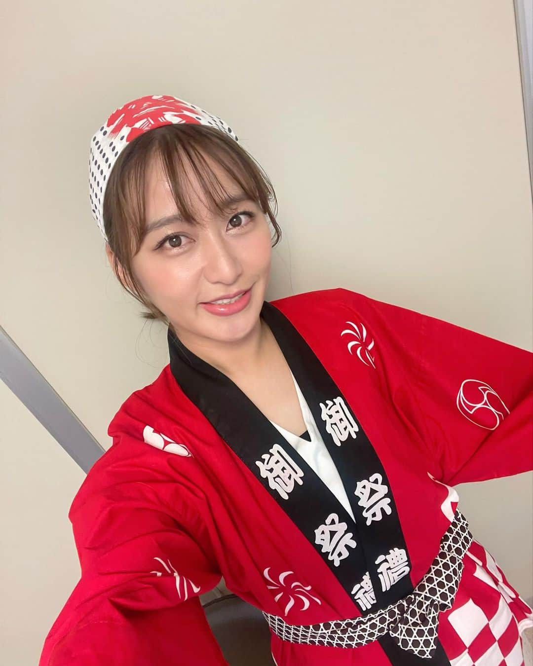 枡田絵理奈のインスタグラム：「ボートレース福岡🚣 今日は、現地からSGボートレースメモリアル優勝戦の模様をリポートします🎤 ハッピ姿でロケしてきましたよー😆🎶 ファンの方たちの熱い思いを伺ってきました❣️  BSフジ、TOKYO MXなどで放送します😆  #ボートレースプレミア」