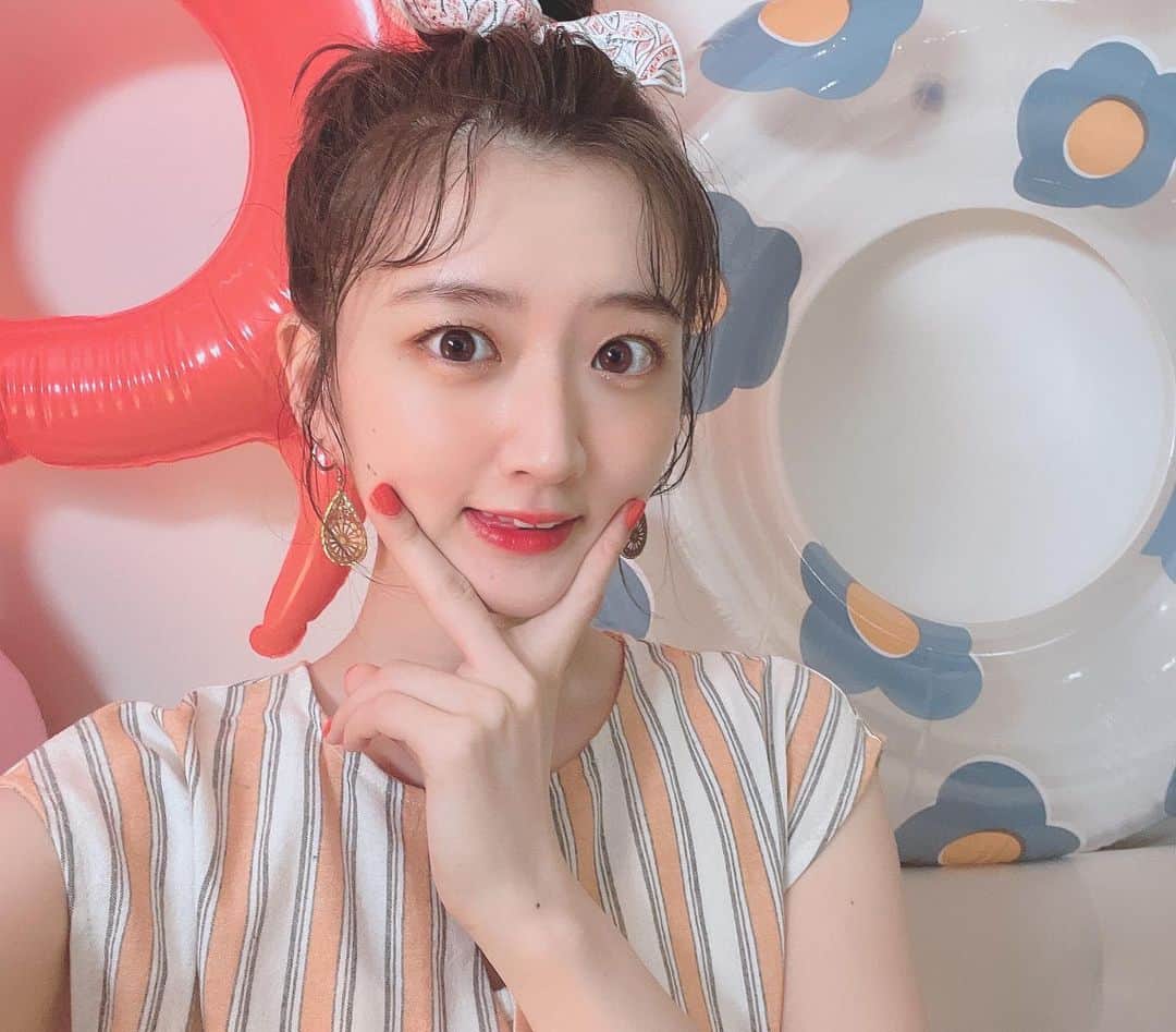のインスタグラム：「明日は｢YAYARECORDS｣YouTube生配信&新カバー動画『雨とカプチーノ』(ヨルシカさま)公開です✨ 是非見に来て下さいー！！🥰 #YAYARECORDS」