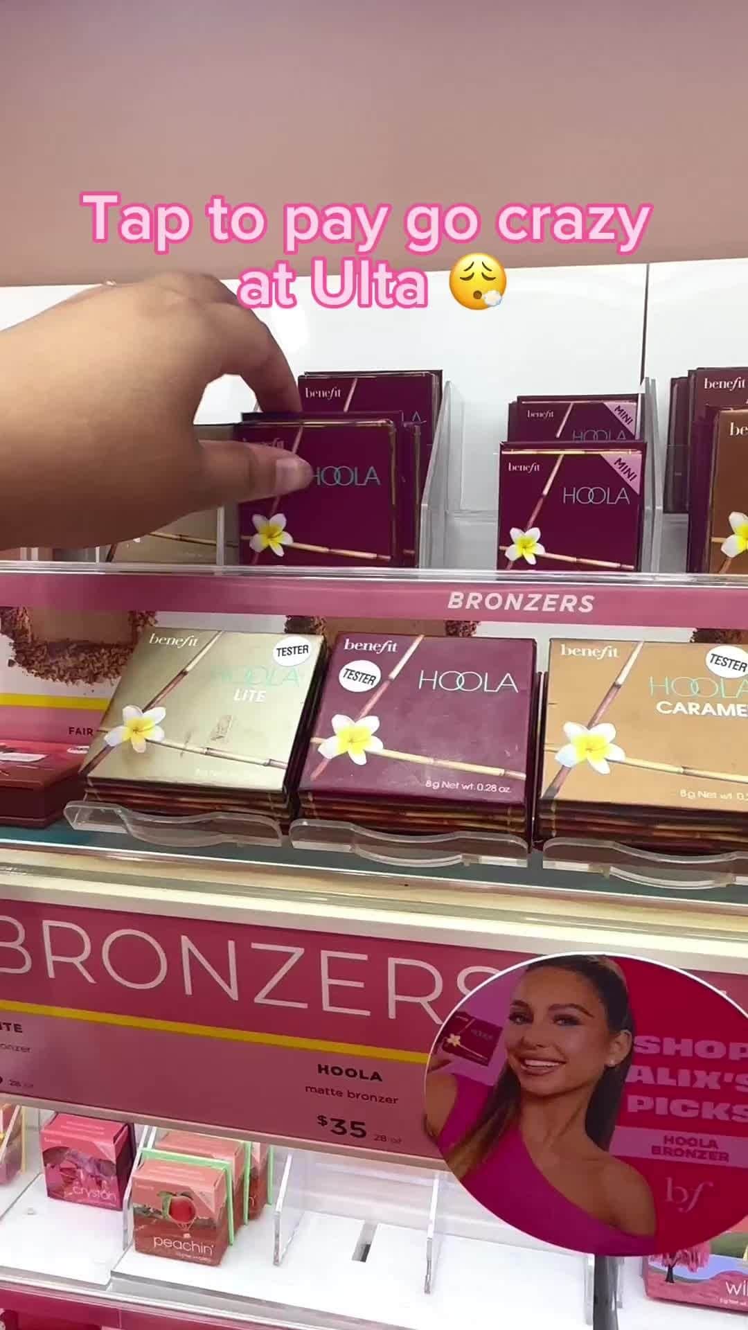 Benefit Cosmeticsのインスタグラム：「Mood because Ulta's 21 Days of Beauty starts TODAY! Guess which one of Alix's faves is going to be part of the sale? 😉⁠ ⁠ Head over to @ultabeauty and grab Alix’s faves and the limited-edition custom makeup bag + jumbo #GRWM hair clips when you spend $60 on Benefit from now until September 9th (while supplies last) 🩷✨⁠ ⁠ #benefitcosmetics #ultabeauty #alixearle #giftwithpurchase⁠」