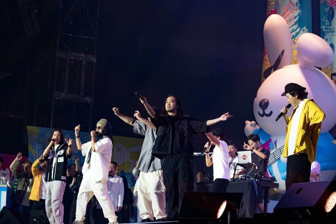のインスタグラム：「23/8/27 at 国立代々木競技場第一体育館 "LOVE IT! ROCK 2023"  【LIVE SET】 1 Love it Wednesday / 赤坂サイファー&梅田サイファー 2 KING 3 かまへん  #梅田サイファー  #赤坂サイファー #ラヴィットロック2023」