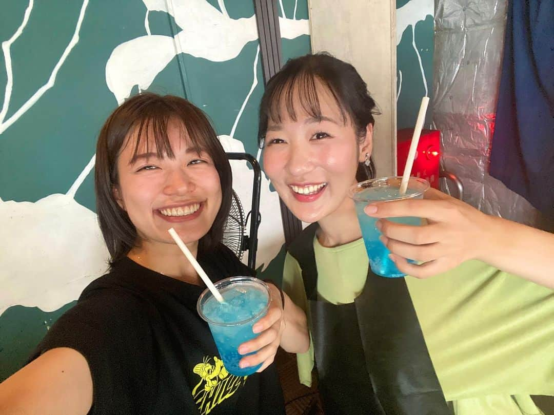 宮崎麗奈さんのインスタグラム写真 - (宮崎麗奈Instagram)「． ハマナビ関係者でBBQをしました🍖☀️ ⁡ 久しぶりにナビゲーターのみんなと集まれて、 普段会う機会がないスタッフさんにもお会いできて、 美味しいお肉が食べ放題で…🤤💕 ⁡ とっても楽しい時間でした！ ⁡ ⁡ --------------------------------------------- 今回利用させて頂いたお店はこちら💁‍♀️✨ ⁡ 📍横浜モアーズ食べ放題BBQビアガーデン @yokohama_beer 神奈川県横浜市西区南幸1-3-1屋上横浜モアーズ 開催期間：2023年4月13日～9月24日 ⁡ 📍cafe&dining PERCH @perch_cafekitchen 神奈川県横浜市西区岡野1-1-17 ベイシス横濱岡野1階 --------------------------------------------- #ハマナビ #TVK #テレビ神奈川 #横浜 #横浜市 #ハマナビナビゲーター #ナビゲーター #BBQ #バーベキュー #食リポ #アナウンサー #フリーアナウンサー #宮崎麗奈」8月27日 23時07分 - reina_miyazaki