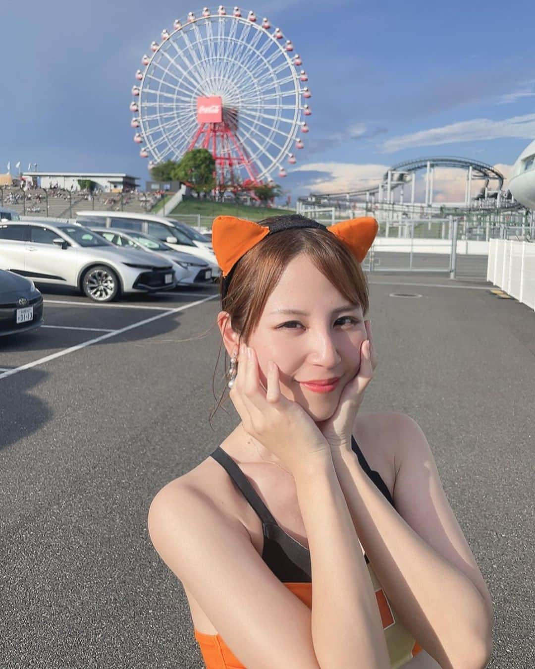 五十川ちほのインスタグラム：「SUPER GT Rd.5 in鈴鹿サーキットお疲れ様でした🚗✨ 10号車 PONOS GAINER GT-Rは順位を上げ13位フィニッシュ🏁🏁 皆様熱い応援をありがとうございました😻 . . レースクイーンとしてお久しぶりにファンシートの皆様にご挨拶も出来て嬉しかったです🧡 覚えてくださってたファンの皆様、そして関係者の皆様めちゃくちゃ嬉しかったです(///˙∞˙///) . . 次戦菅生はコントローラーで🔥🐈‍⬛ どっちもする人😻ww . . .  #SuperGT #gtr #Racing #racingcar #racequeen #gridgirls  #nyanstagram #nyanko #thebattlecats #rise  #スーパーgt  #レースクイーン #にゃんこ大戦争 #ラウンドガール #猫耳 #コスチューム #鈴鹿サーキット」