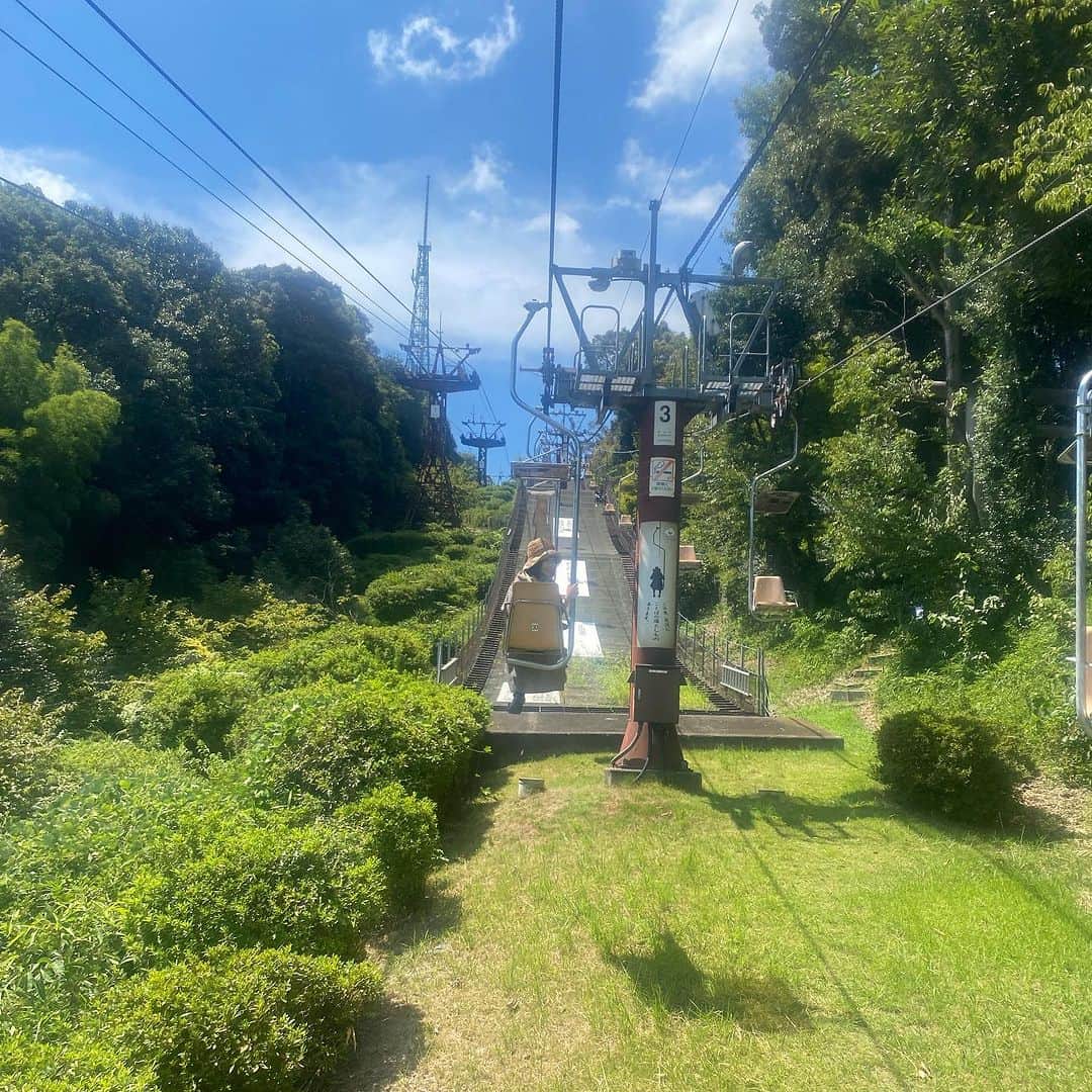 吉澤嘉代子さんのインスタグラム写真 - (吉澤嘉代子Instagram)「翌日はみーちゃんとリフトに乗って松山城へ。帰りはロープウェーにも乗れて大満足でした。 声を掛けてくれた皆さんありがとう！ @misakiumei ♡」8月27日 23時28分 - yoshizawakayoko