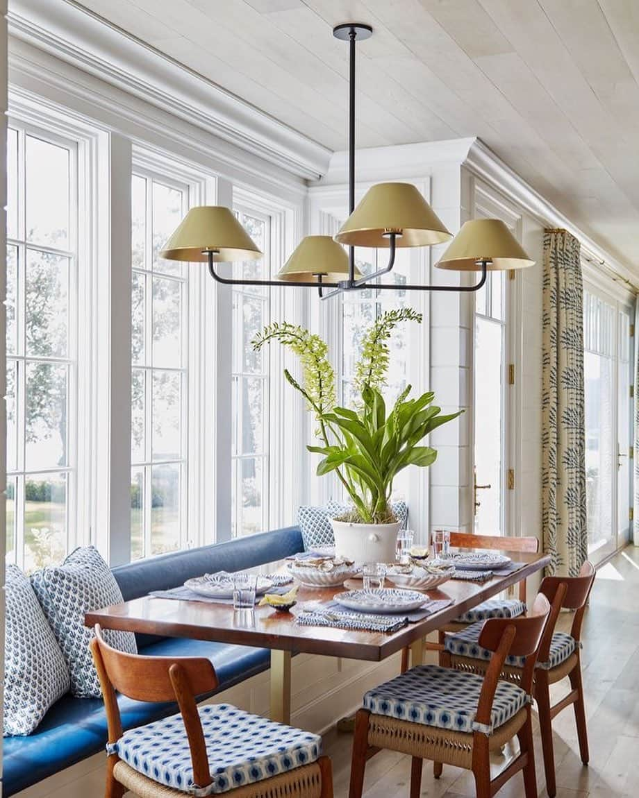 Homepolishさんのインスタグラム写真 - (HomepolishInstagram)「Beautiful spot for Sunday brunch; design by Ashley Whittaker, photo by Thomas Loof @ashleywhittakerdesign @thomasloof   #designinspo #interiordesign #easylikesundaymorning」8月27日 23時41分 - joinfreddie