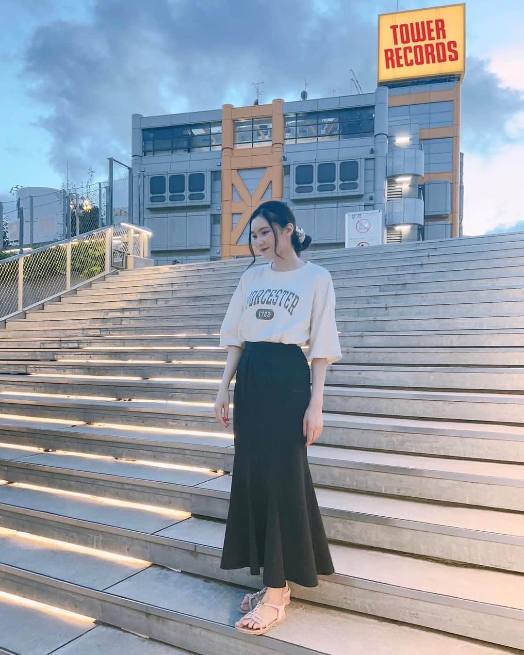 太田理恵さんのインスタグラム写真 - (太田理恵Instagram)「たまにはカジュアルなのも着るよ🫶」8月27日 23時55分 - rie_ota_0622