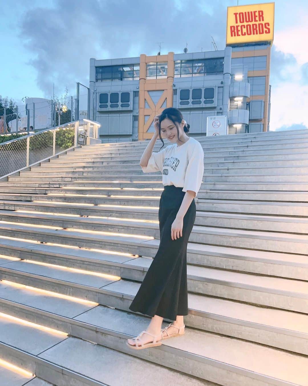 太田理恵のインスタグラム：「たまにはカジュアルなのも着るよ🫶」