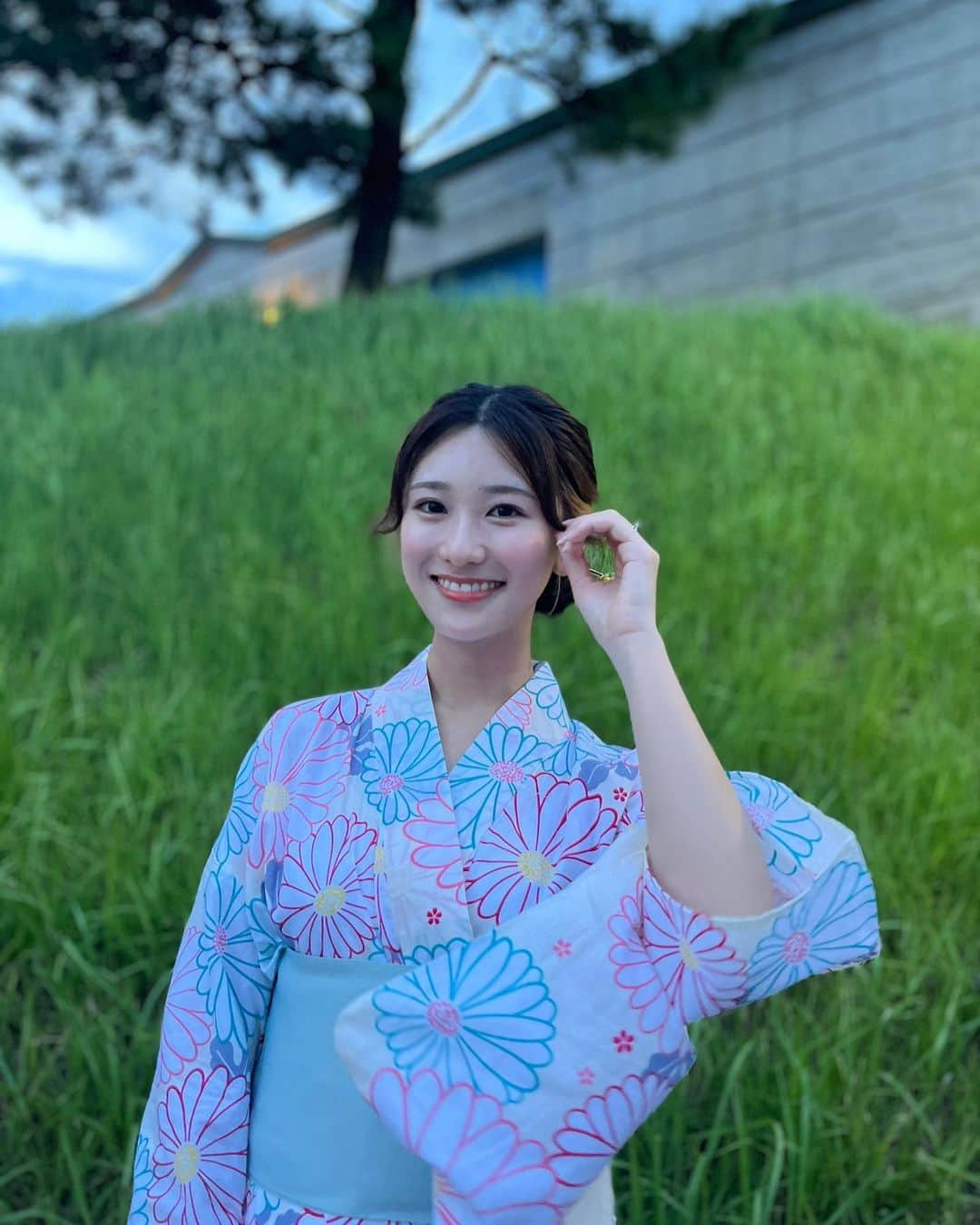 藤原万由子さんのインスタグラム写真 - (藤原万由子Instagram)「. . 夏の思い出🌻 . . お盆付近は体調壊してて夏らしいことできなかったから、夏の終わりに夏ができてよかった🥺 . . 3,4年ぶりの浴衣は実家に眠ってたのを引っ張り出して👘 . . #花火大会 #金沢まつり花火大会  #浴衣」8月27日 15時32分 - mayuko_fujiwara