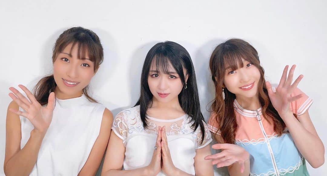 久保亜沙香のインスタグラム：「ひとまず久保亜沙香の番組無事に終わりました🐠 ドキドキど緊張でしたが、楽しくて時間があっという間に過ぎちゃった。 もっと話していたかったー！ コメントくれた皆さま、アイテム送ってくれた皆さま、ご視聴いただいた皆さま、ありがとうございました🐡  https://apps.apple.com/us/app/musicchamp/id1511895708  https://play.google.com/store/apps/details?id=com.music.champ」