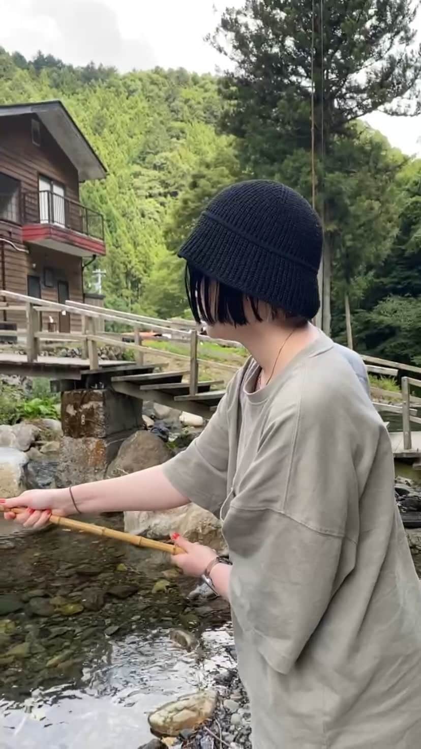 Emilyのインスタグラム：「釣れたと思ったら逃げちゃった😕油断しちゃダメってこたーね🤨」