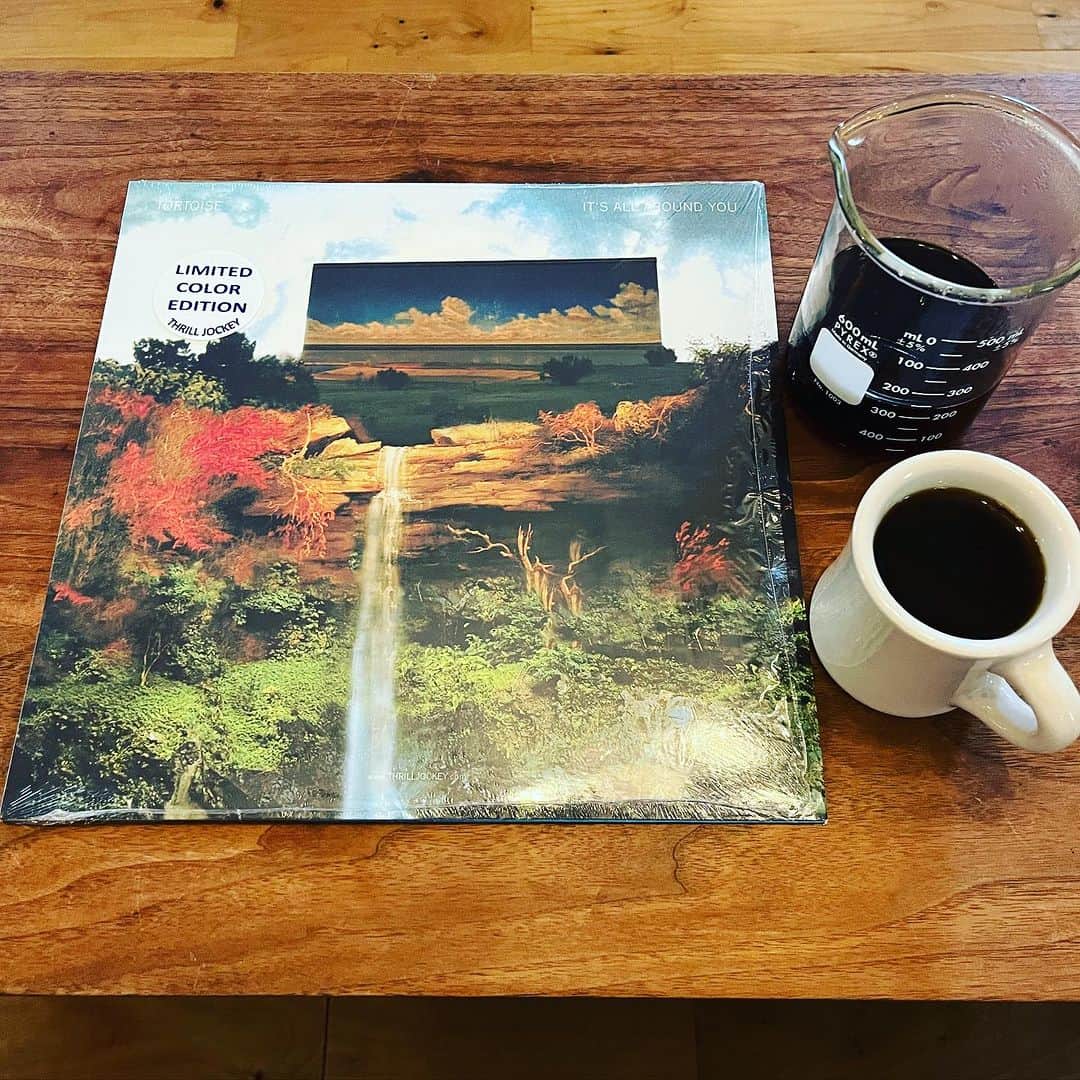 美濃隆章のインスタグラム：「#ちょいとコーヒーとレコード」