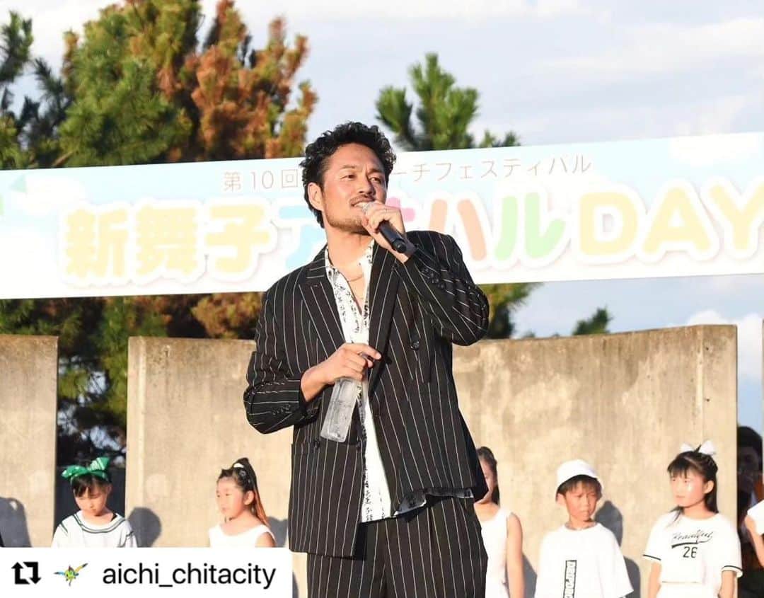 阿部亮平さんのインスタグラム写真 - (阿部亮平Instagram)「#Repost @aichi_chitacity with @use.repost ・・・ 新舞子アオハルDAYのラストは、俳優ユニット「純悪」とダンススクール「ウィングビート」のコラボ🤝  純悪の阿部亮平さんは、知多市出身で、ふるさと観光大使を務めていただいています😌  なんと、このステージで新曲を初めて披露していただきました❗🥰  #新舞子アオハルDAY #純悪　#阿部亮平 さん　#山根和馬 さん　#知多市ふるさと観光大使　#ふるさと観光大使」8月27日 17時24分 - abe_ryohei_