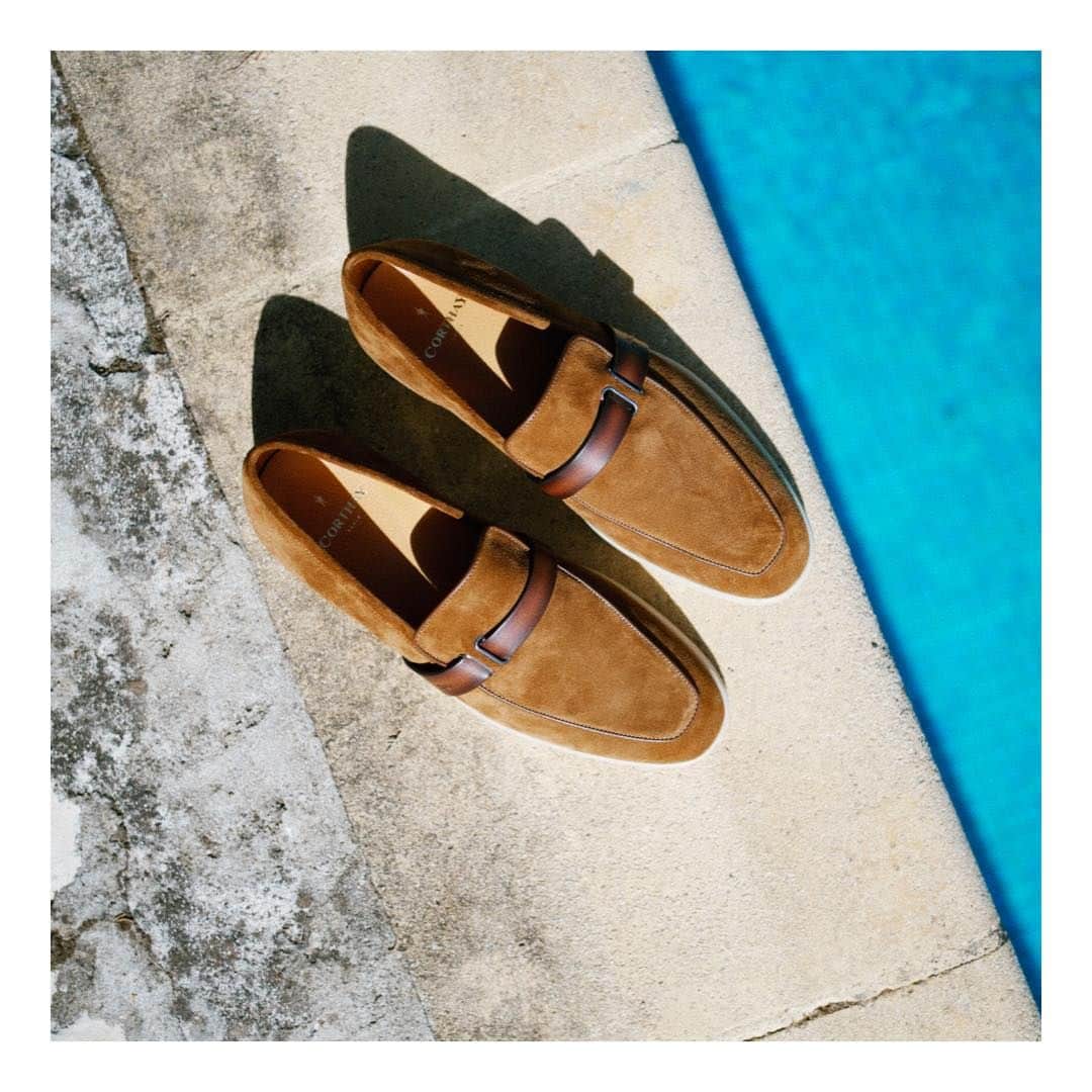 コルテのインスタグラム：「[Summer Loving] Model : Portofino Color : Brown  Available in stores and online www.corthay.com #corthay #summershoes」