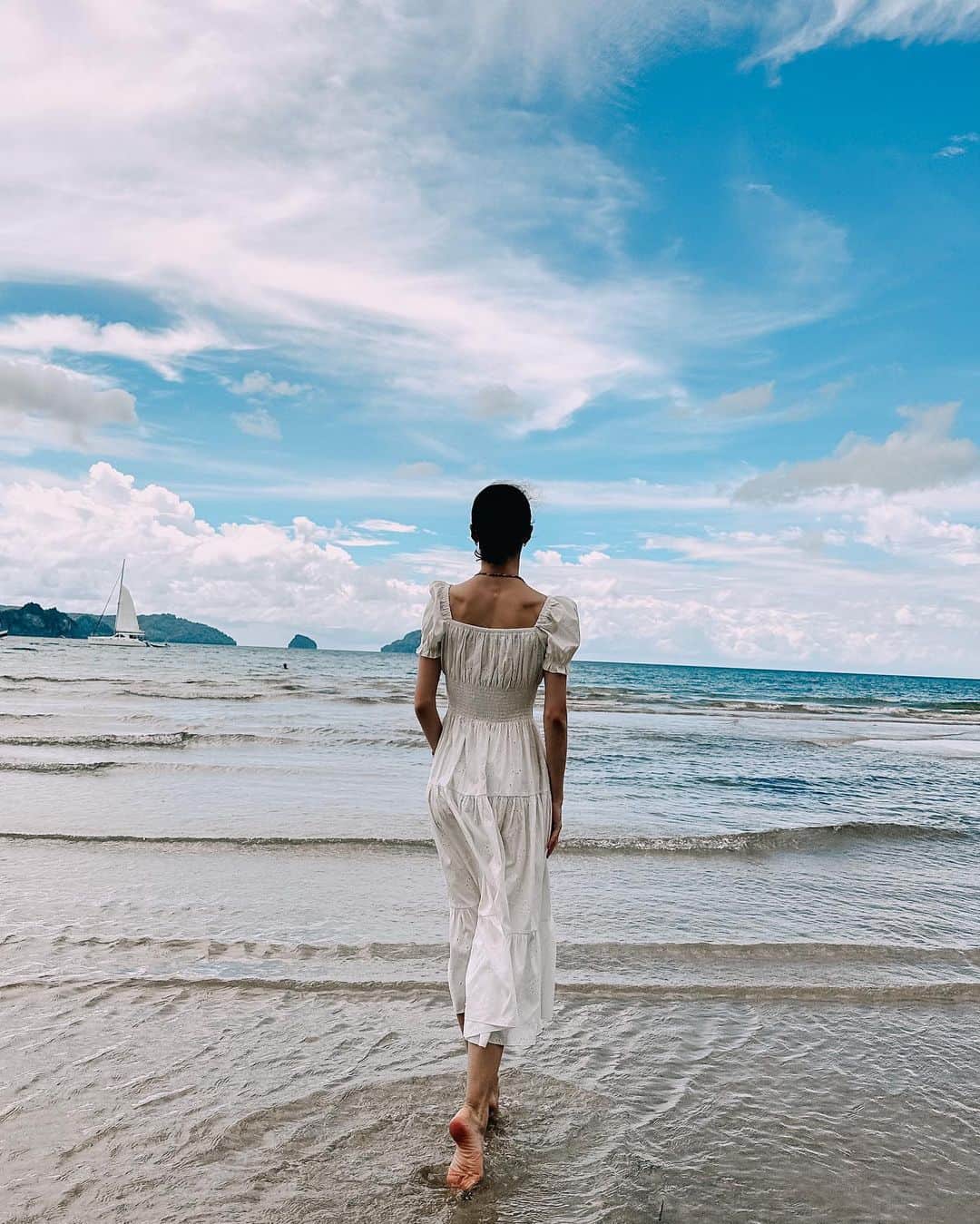 マリア・コーレワのインスタグラム：「Summer lately 🤍」