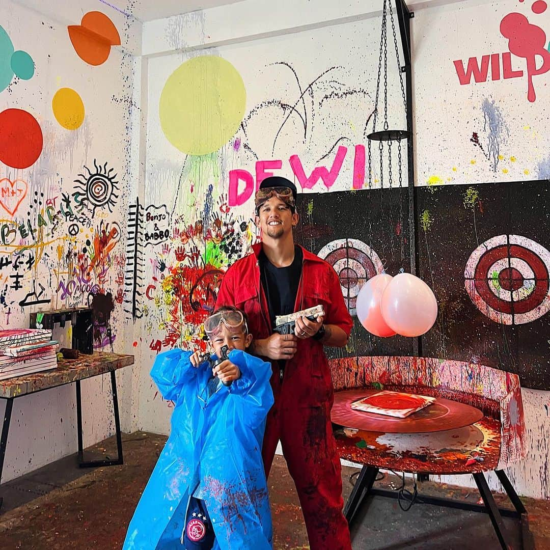 イルファン・バフディムさんのインスタグラム写真 - (イルファン・バフディムInstagram)「Wild art fun! 🎨🔥」8月27日 18時00分 - ibachdim