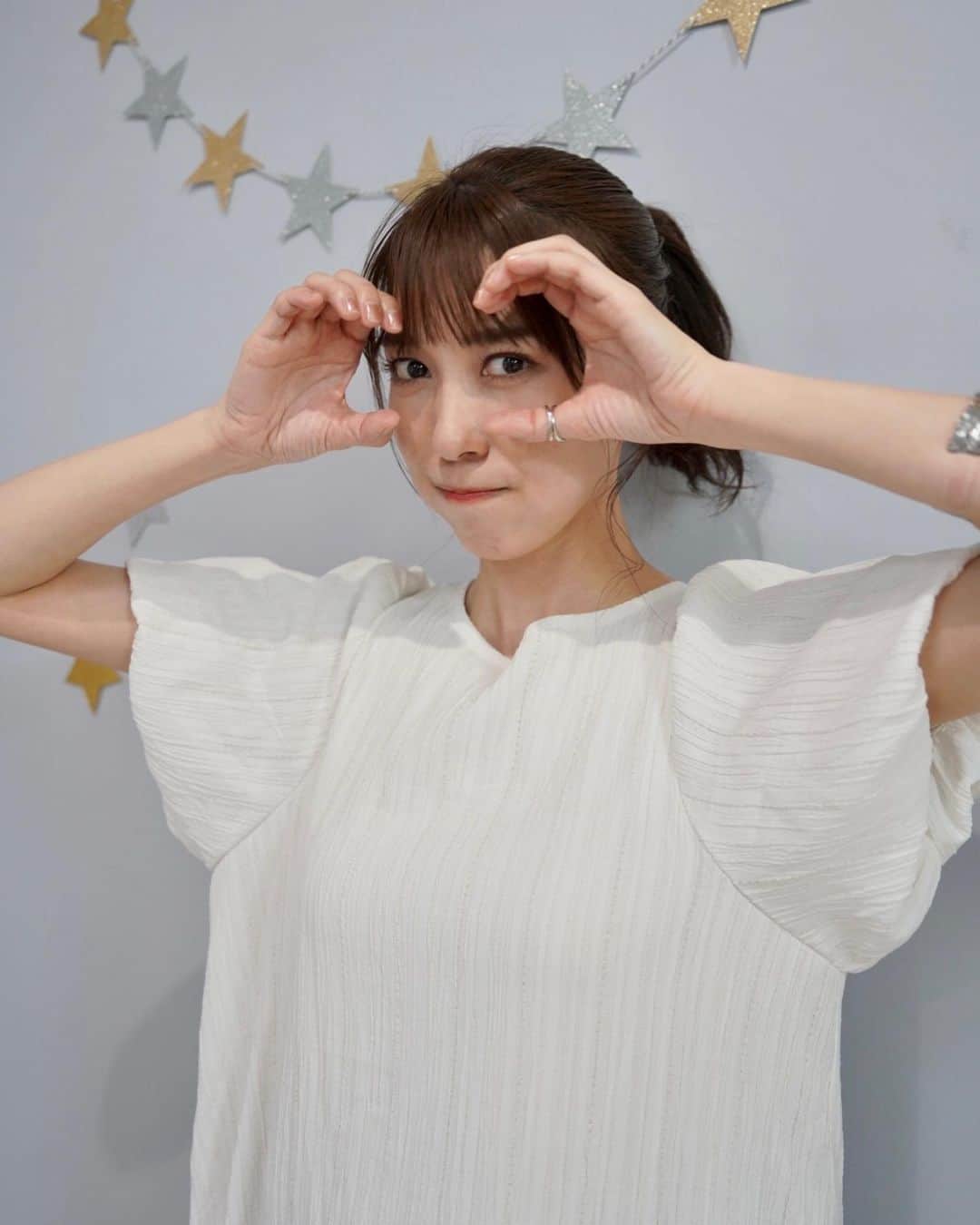 秦瑞穂のインスタグラム：「.  いつもいいねやコメントありがとう😊  ちゃんと見てるぞ👀  .  #秦瑞穂 #follow #me #followme #japanesegirl #asiangirl #japan #tokyo #粉我 #偶像  #フォロー #フォローミー #ポートレート #写真  #被写体」