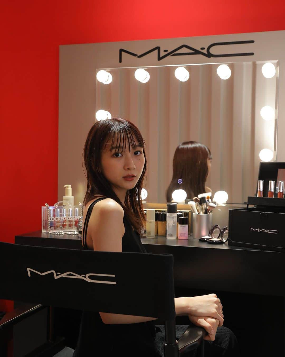 杉本愛里さんのインスタグラム写真 - (杉本愛里Instagram)「お邪魔して来ました🖤 #macコスメ  #macstudioradiance」8月27日 18時11分 - 12_airiyade_21