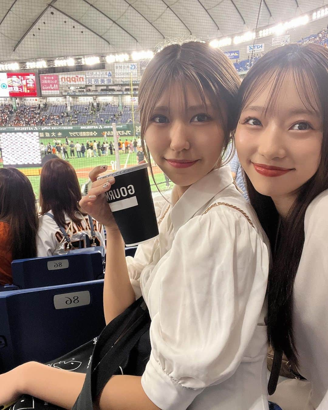 菅真鈴さんのインスタグラム写真 - (菅真鈴Instagram)「⁡ . ⁡ りんとぽんで野球観戦⚾️⚾️ あんなに写真とか動画撮ってたはずなのに 2人の写真はそんなになかった笑😂 ⁡ 大興奮で最高だったー✌️！！ 夏の思い出だね🌻🧡 ⁡ #野球観戦 ⁡ 、、、 まだまだ野球の面白さぽんに伝えていこうと 思った1日でした笑」8月27日 18時52分 - marin.21s