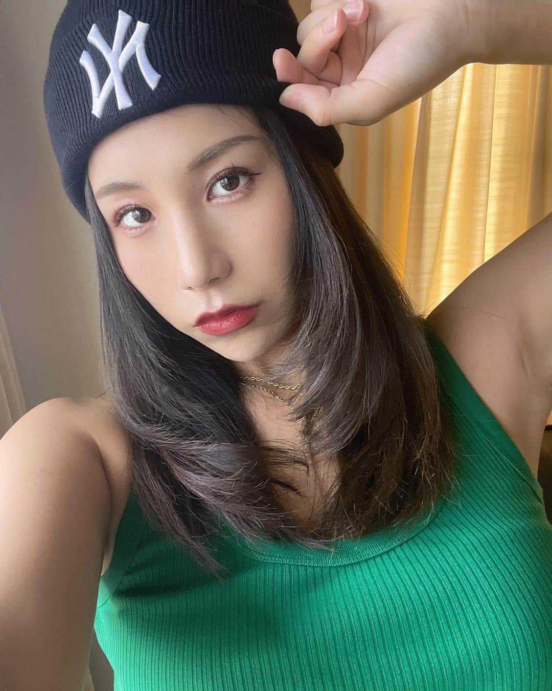 七海あやかのインスタグラム：「. New my hair🫶🩷」