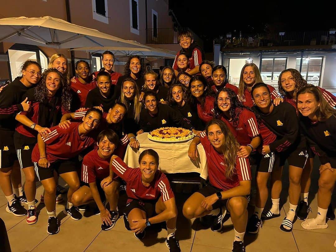 熊谷紗希のインスタグラム：「Training camp @Cascia ✅ 合宿終了しました🙌🏻 仲間の特徴を早く覚えて、もっとこのチームの力になれるように学び続けます🔥💪🏻 コンディションももっともっと上げていきます🏃🏻‍♀️🫡 #名前はみんな覚えたはず #次はみんなの特徴を #感謝」
