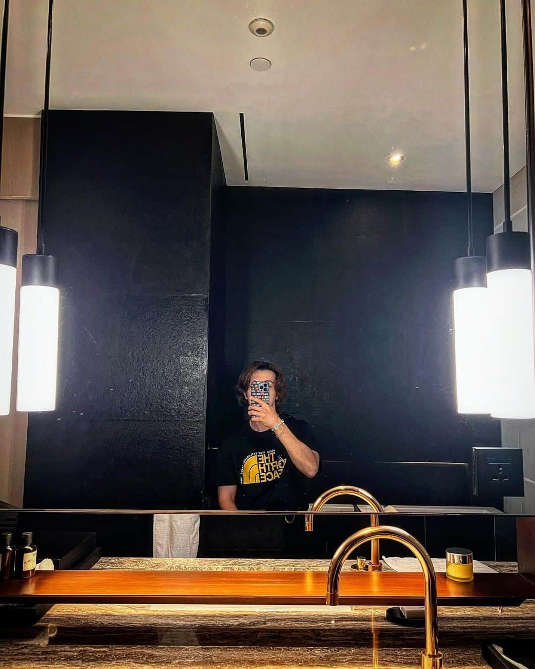 ドンヘのインスタグラム：「🛀」