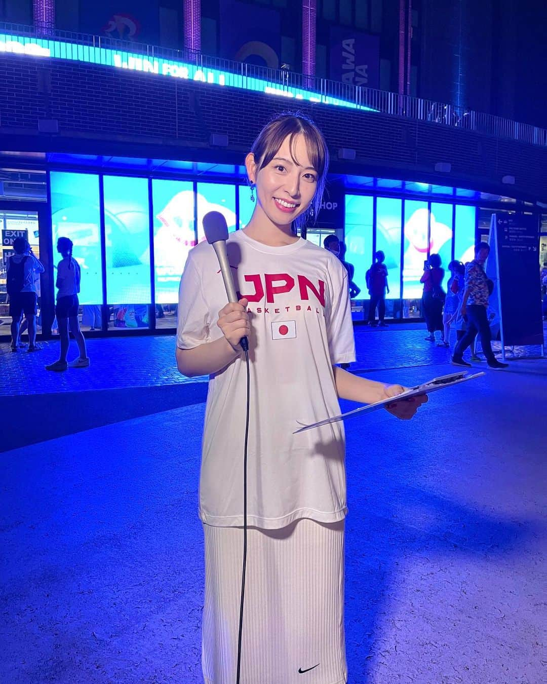 今井麻椰のインスタグラム：「さぁ！！W杯第二戦目🏀日本一丸となってみんなで応援しましょう🇯🇵 がんばれがんばれがんばれ‼️  生中継もよろしくお願い致します☺️🎤  #AkatsukiJapan #日本一丸 #FIBAWC #WinForAll  #WinForJapan #バスケットLIVE」