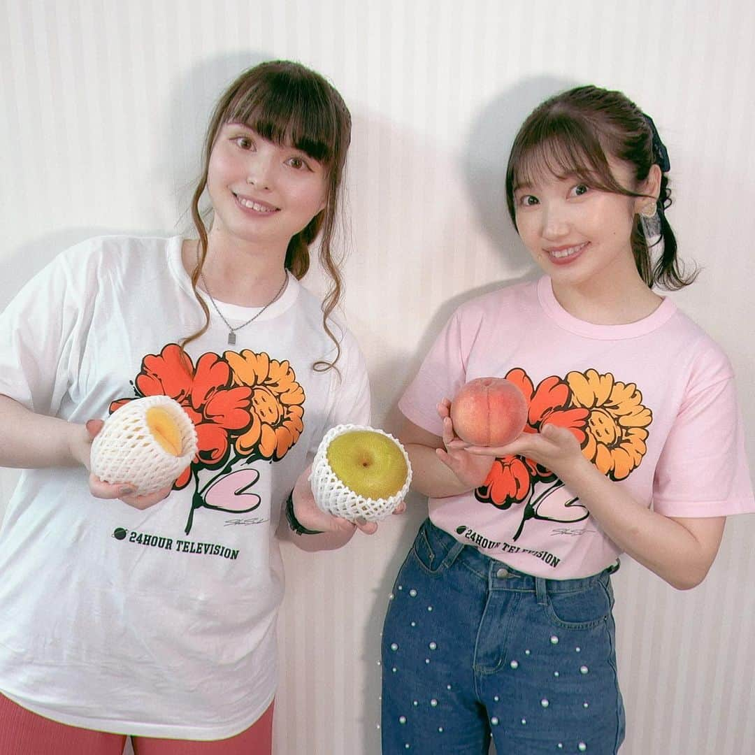 内田彩さんのインスタグラム写真 - (内田彩Instagram)「🍑  24時間テレビメタバース会場  『食べちゃったっていいのにな！』トークステージ  ありがとうございました♡  私は桃のあかつき役なので、チャリTシャツはピンクにしました〜🍑  ブリドカットセーラ恵美ちゃんと楽しい福島ステージになりました✨  ままどおるも頂きました〜🫶🤱  #24時間テレビ  #ふくしまプライド」8月27日 20時04分 - aya_uchi_da