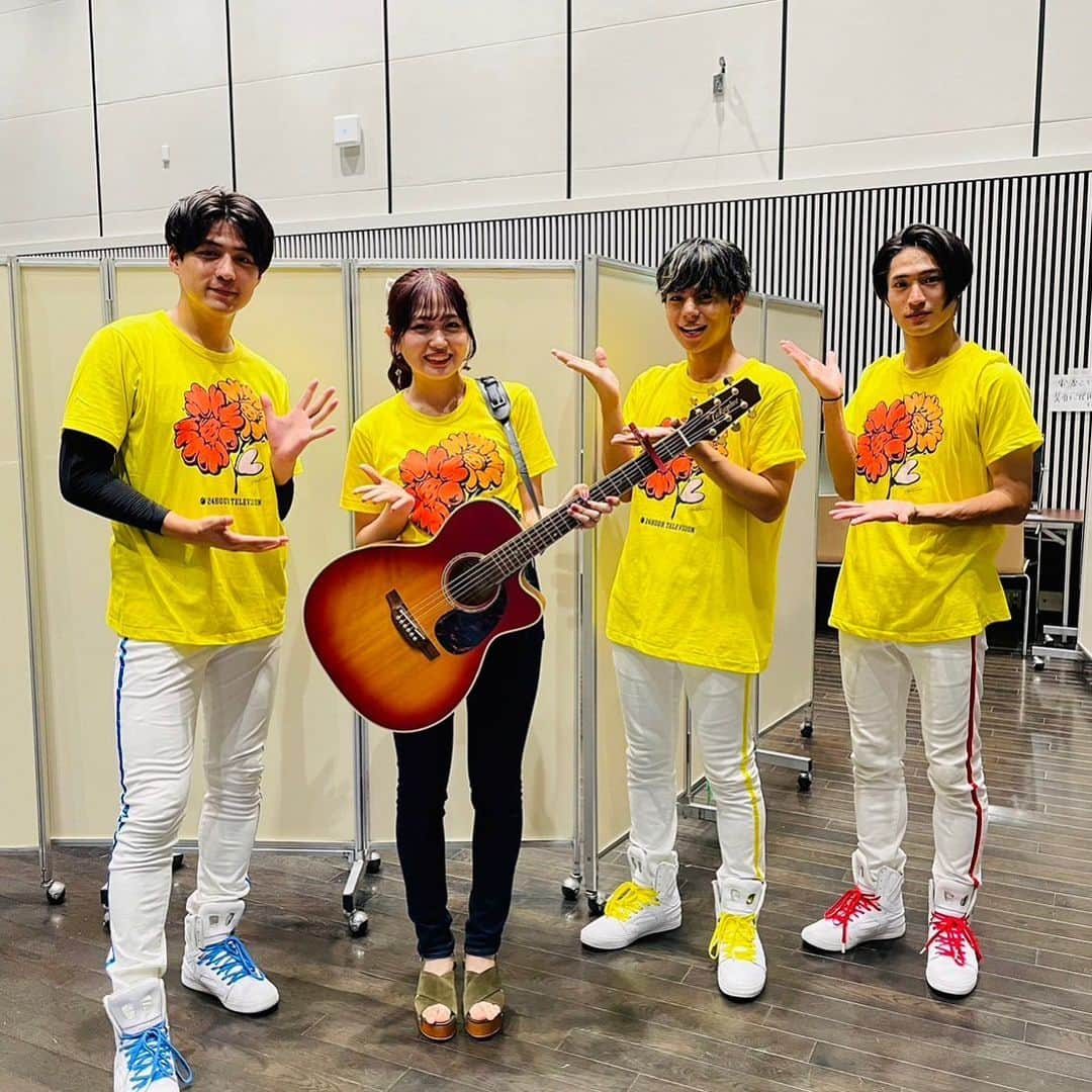 ミユフィーヌ（REVERBEE）さんのインスタグラム写真 - (ミユフィーヌ（REVERBEE）Instagram)「MAG!C☆PRINCEの皆さん！ お会いするのは名古屋市立工業高等学校の芸術鑑賞会以来でした！ パワフルなライブでステージも盛り上がってました！🔥 いつも優しいキラキラした笑顔で、お話していてとても楽しくなります！🥹 お写真ありがとうございました！！✨  #24時間テレビ #永田薫 さん #大城光 さん #平野泰新 さん」8月27日 20時05分 - miyu_03.0830