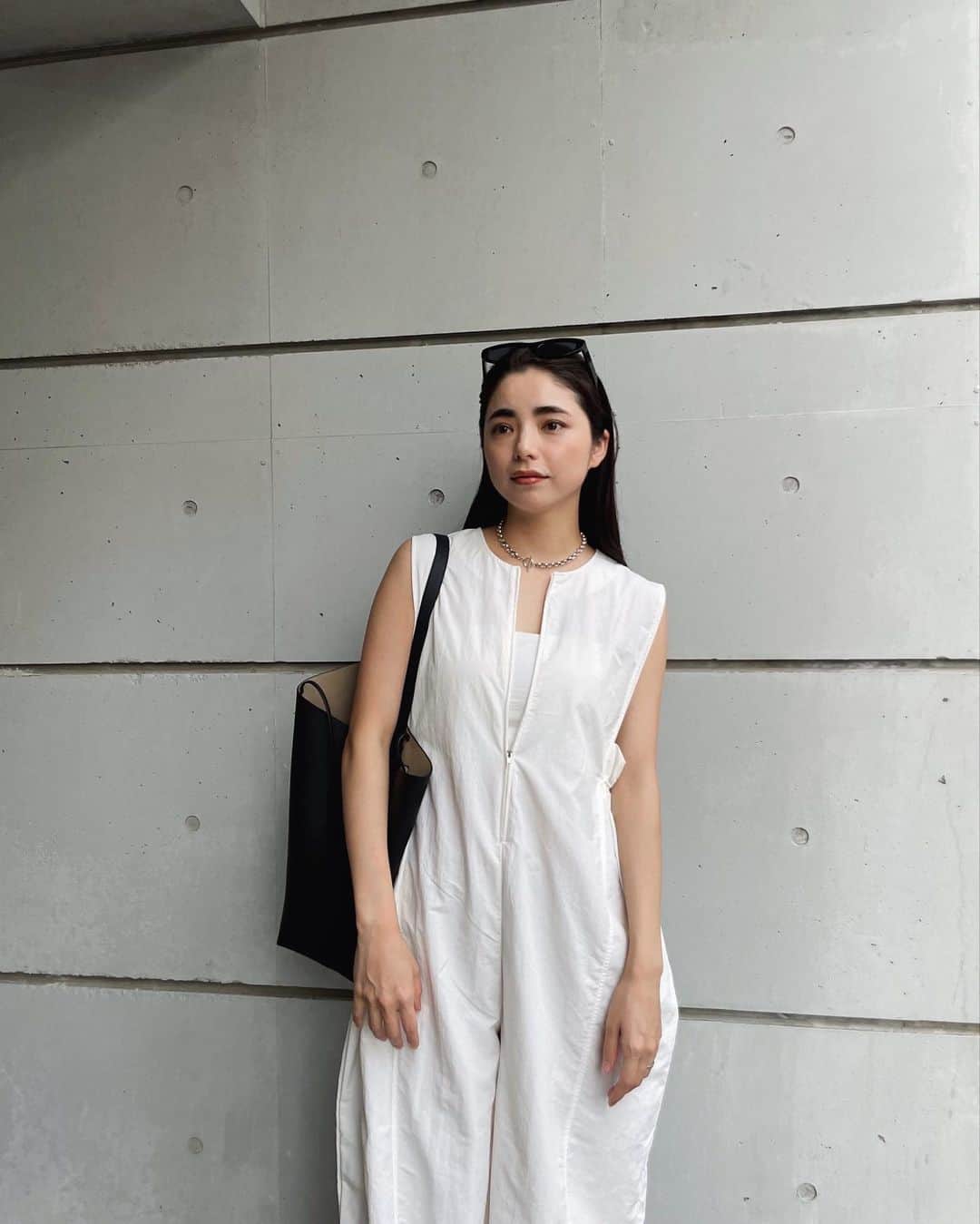 Yuki Ide | 井手 祐来のインスタグラム：「きょうふく めちゃくちゃ可愛いオールインワン🤍 裾絞れるけど今日はワイドな感じで #hholic」