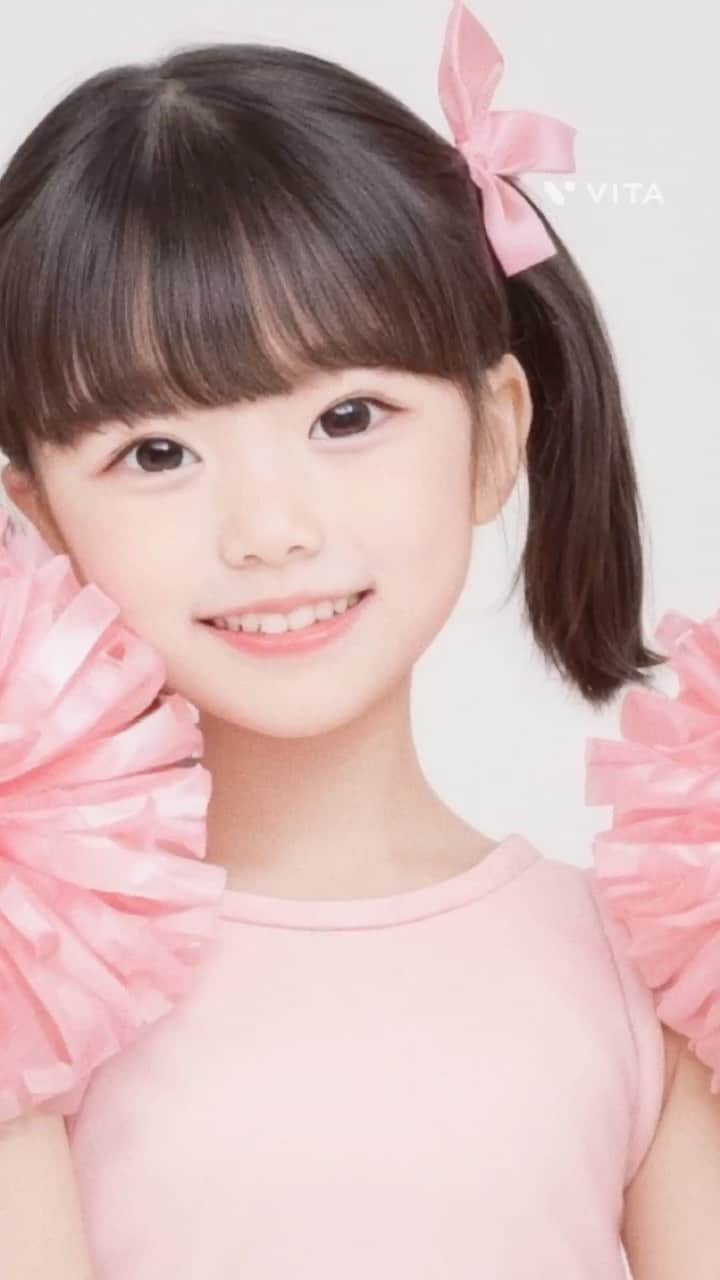 星名あゆみのインスタグラム：「AIベイビーで自分の赤ちゃんのお顔を作ってみた👶🏻🩵 かわいい赤ちゃんがでてきた〜😂　似てるかな…？💭  Are you in my baby?  #aiベイビー #snowcam #snowai #snow #子供写真 #赤ちゃん #赤ちゃん撮影」