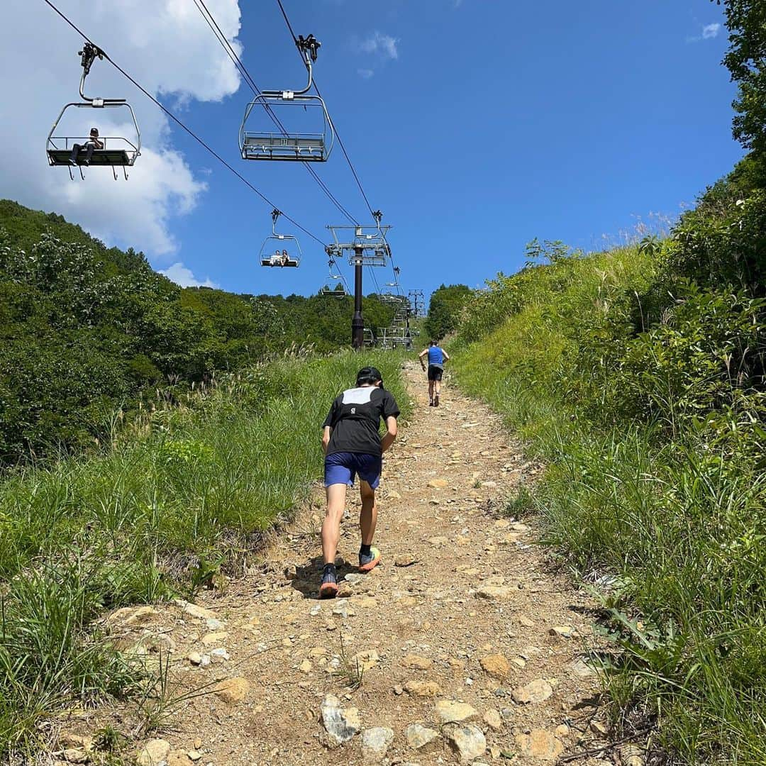 重盛赳男さんのインスタグラム写真 - (重盛赳男Instagram)「白馬岩岳登ってきました⛰️ 記録見たら8月ほぼ初ラン…😇  #ヤッホートレイルランニングツーリング #teamthrob #hungerknockoriginals #fullmarkshakuba #トレイルランニング #トレラン #重盛赳男 #日焼けは一人前に気にする #アナウンサー」8月27日 20時39分 - shigemoritakeo